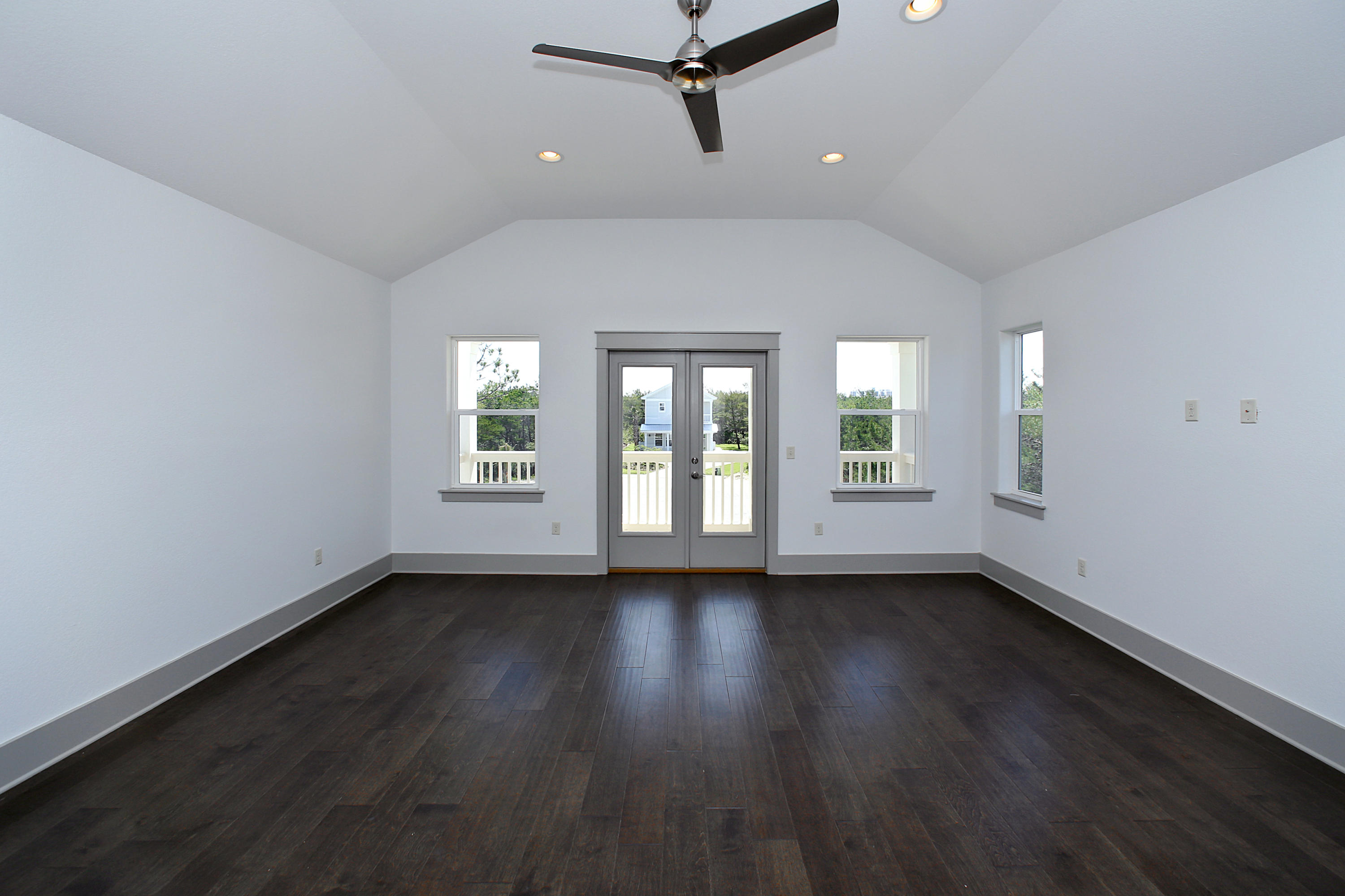 FRANGISTA BEACH 2ND ADDN - Residential