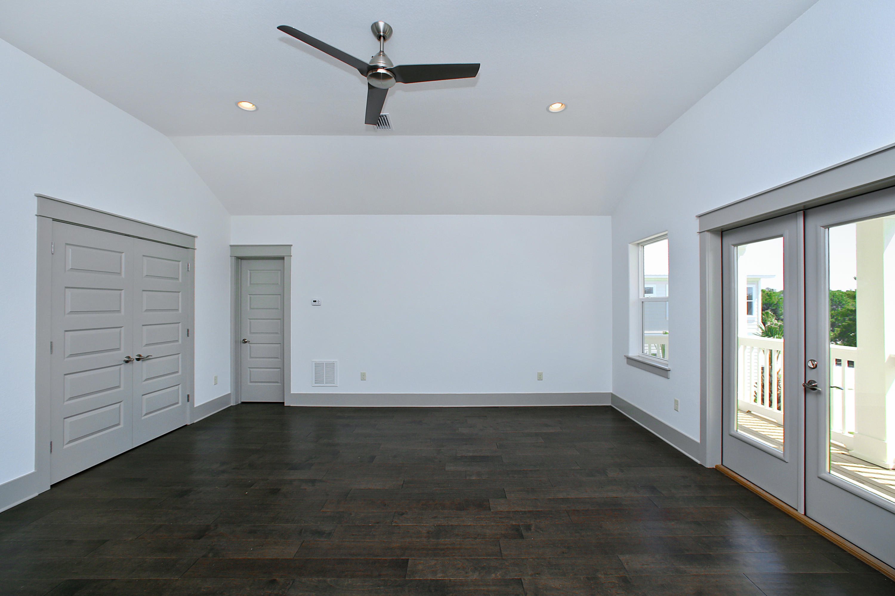 FRANGISTA BEACH 2ND ADDN - Residential