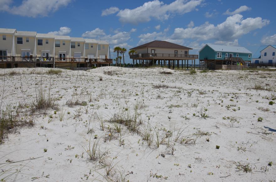 GULF VIEW LOT. 100X125 lot located across the street from the Gulf of Mexico with easy access to the Beach. Navarre Beach is one of last places in Florida that offers the old Florida lifestyle with Emerald Green waters, Sugar white sands, Miles of bike and walking paths, Fishing Pier, Gulf Islands National seashore to the west and County park to the east with snorkeling and fishing. Buyer to verify all information to buyers satisfaction including but not limited to lot size, zoning etc.
