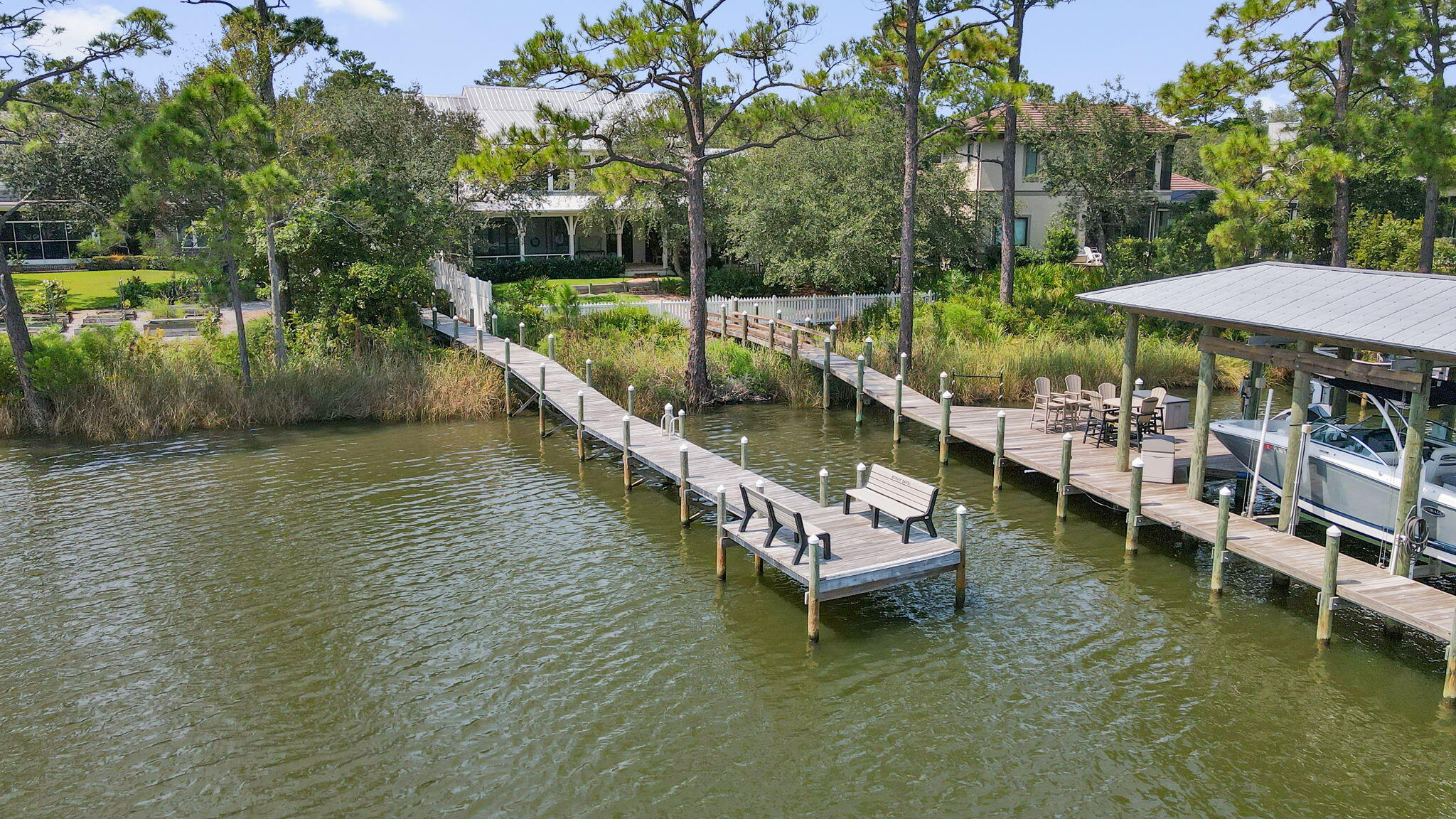 BOTANY BAYOU - Residential