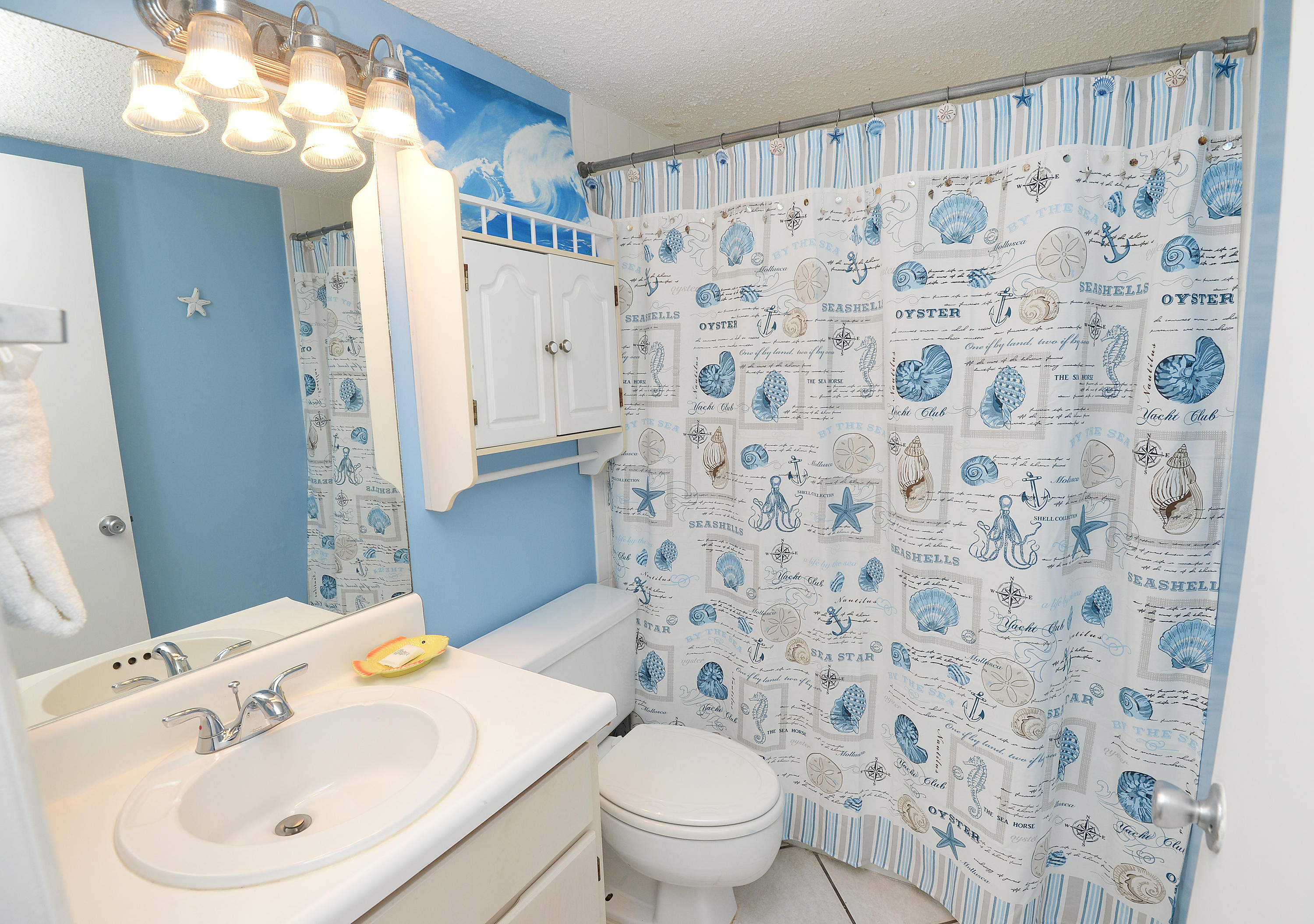 CONTINENTAL CONDO - Residential