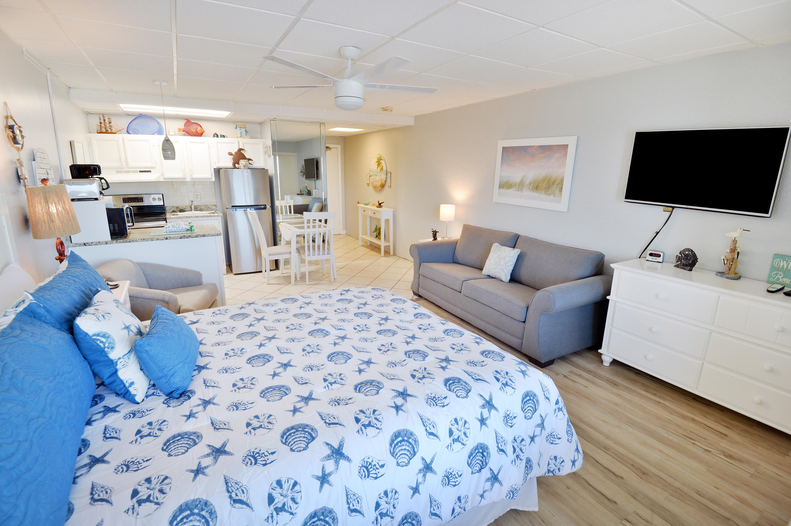 CONTINENTAL CONDO - Residential