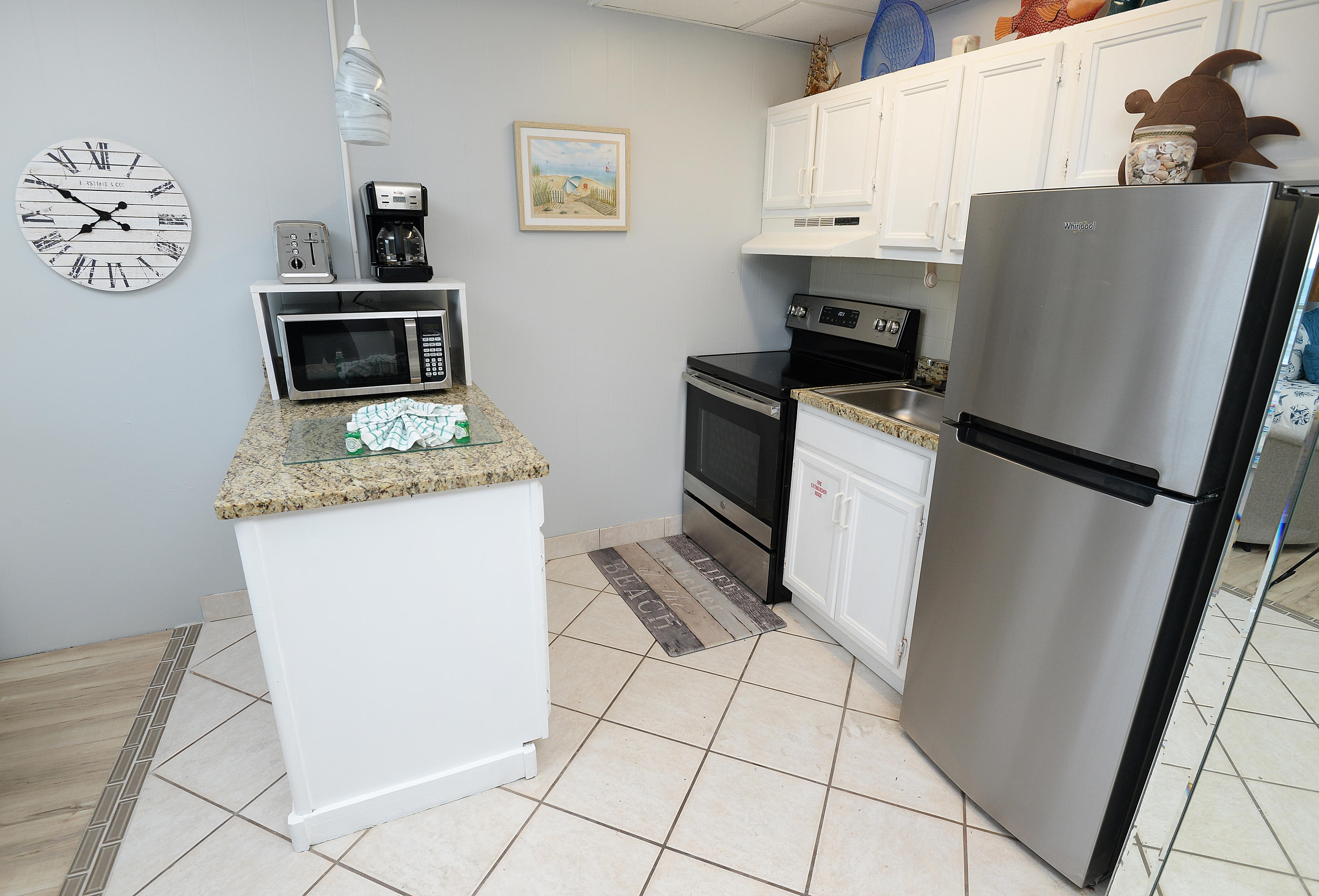 CONTINENTAL CONDO - Residential