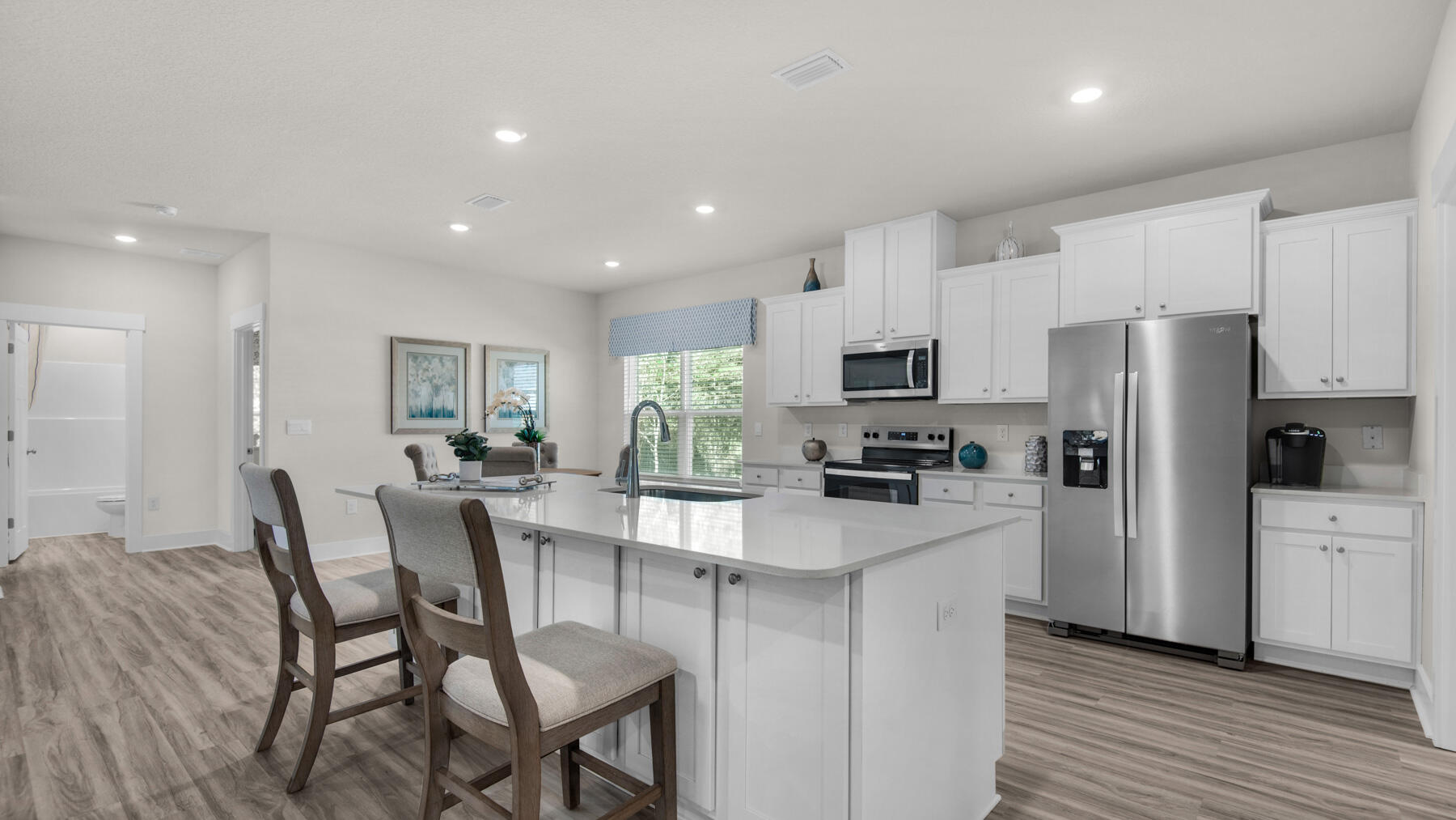 Roman Oaks - Residential