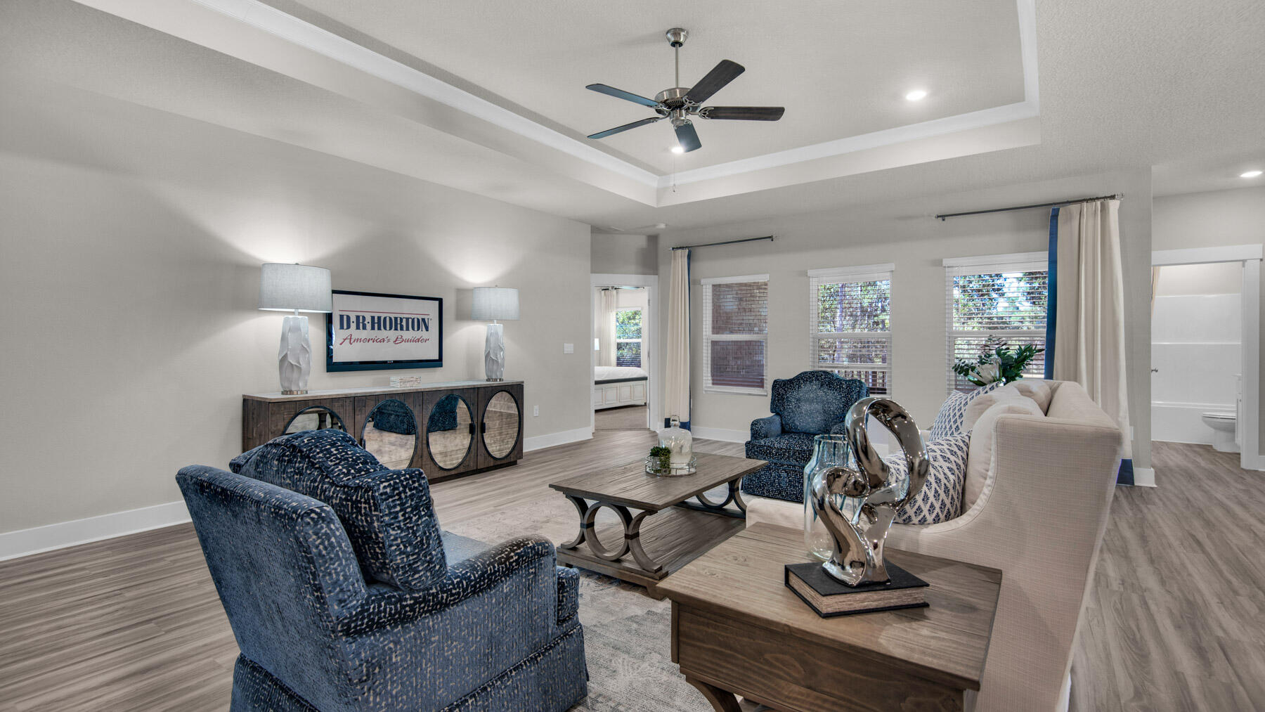 Roman Oaks - Residential