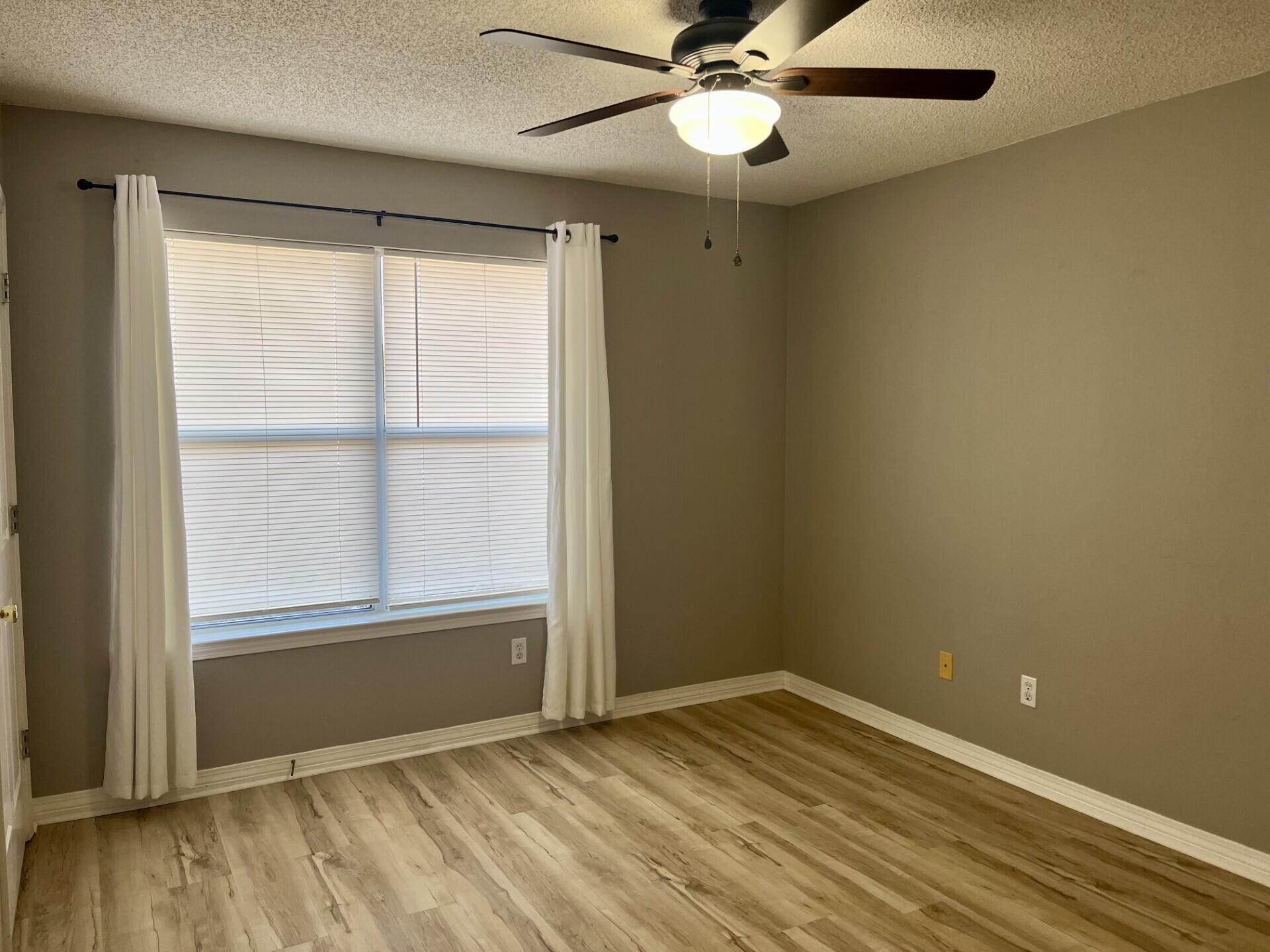 JACKSON TRAIL - Residential Lease