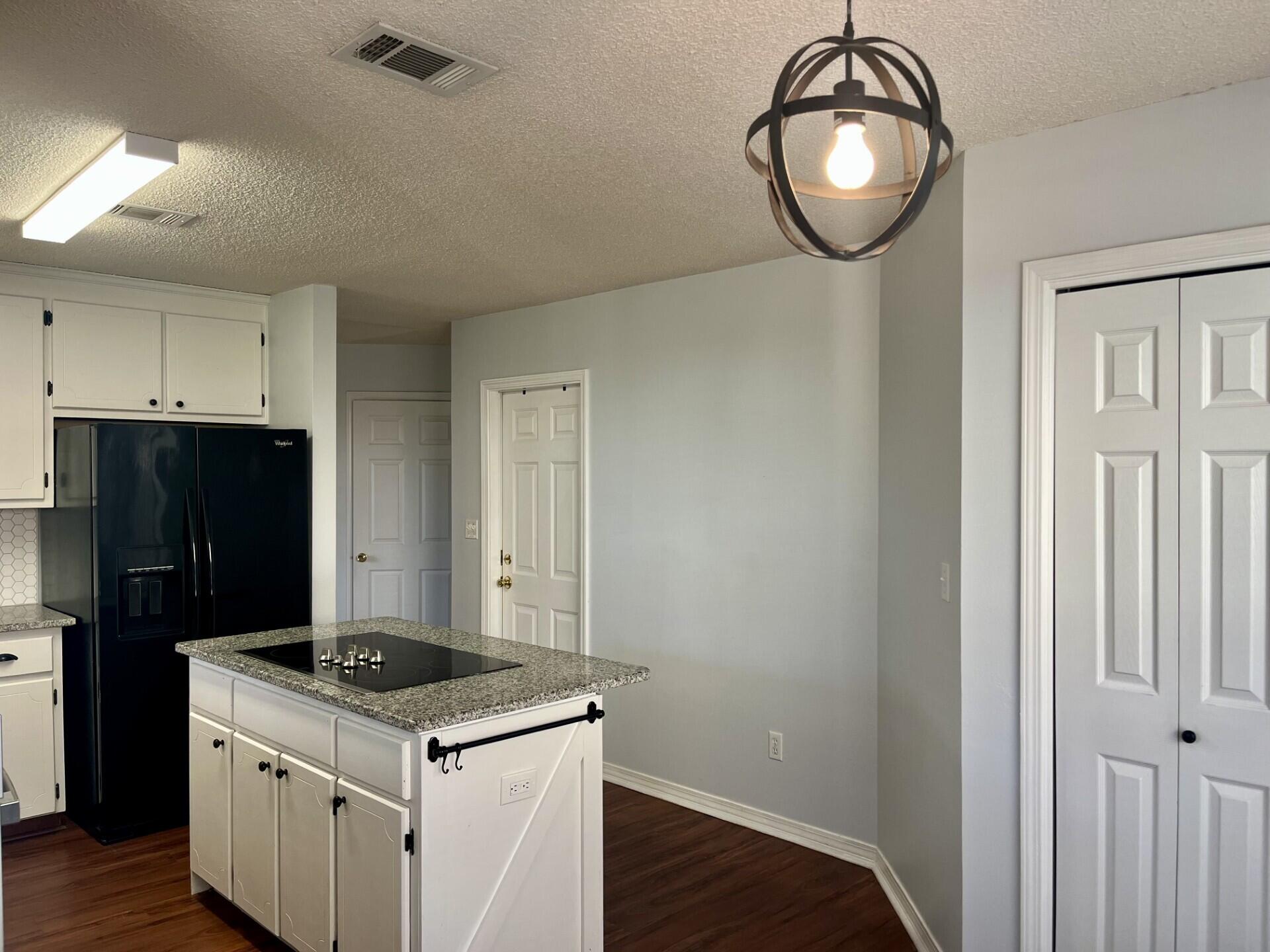JACKSON TRAIL - Residential Lease
