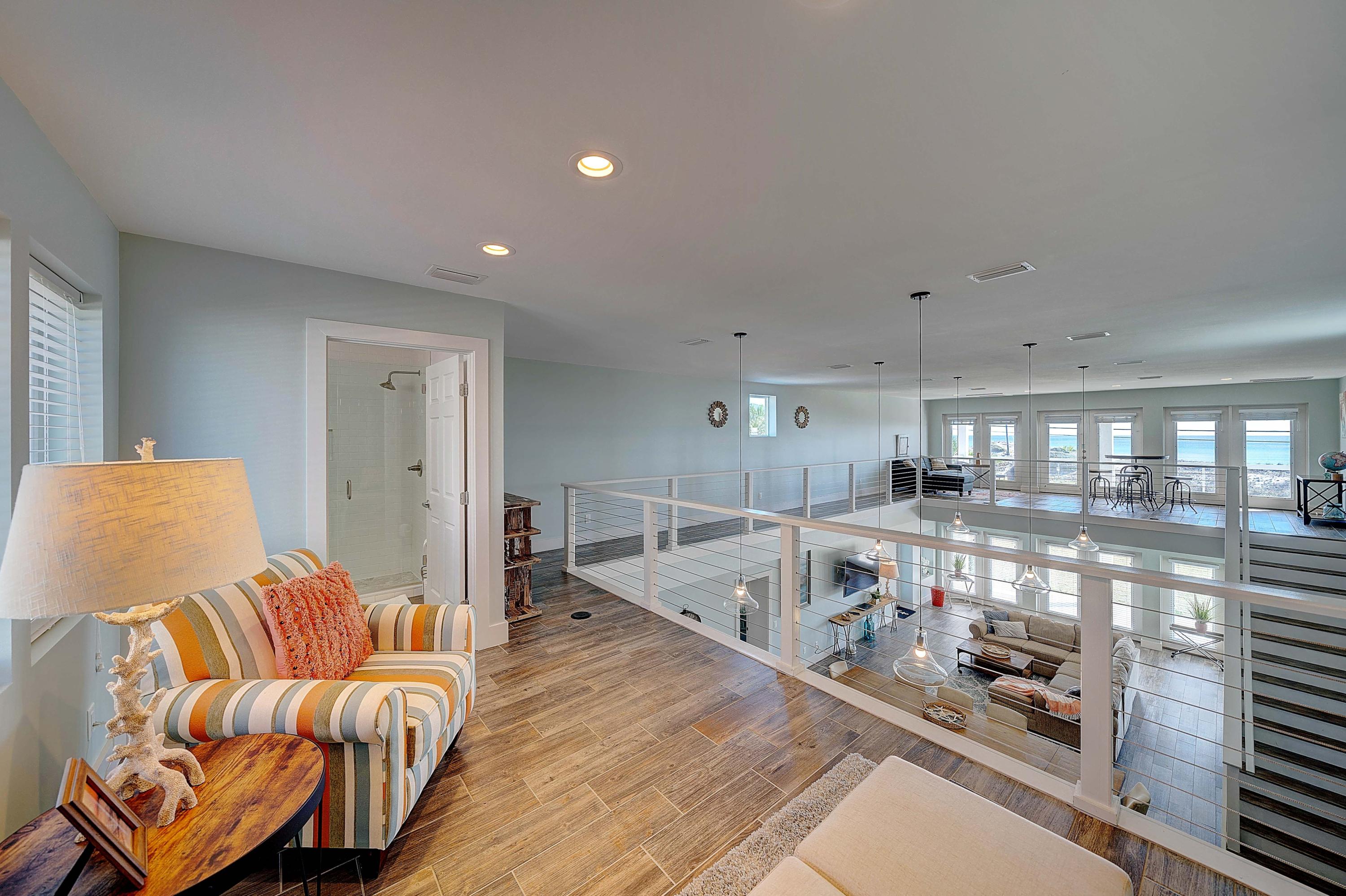 SANTA MONICA BEACH - Residential