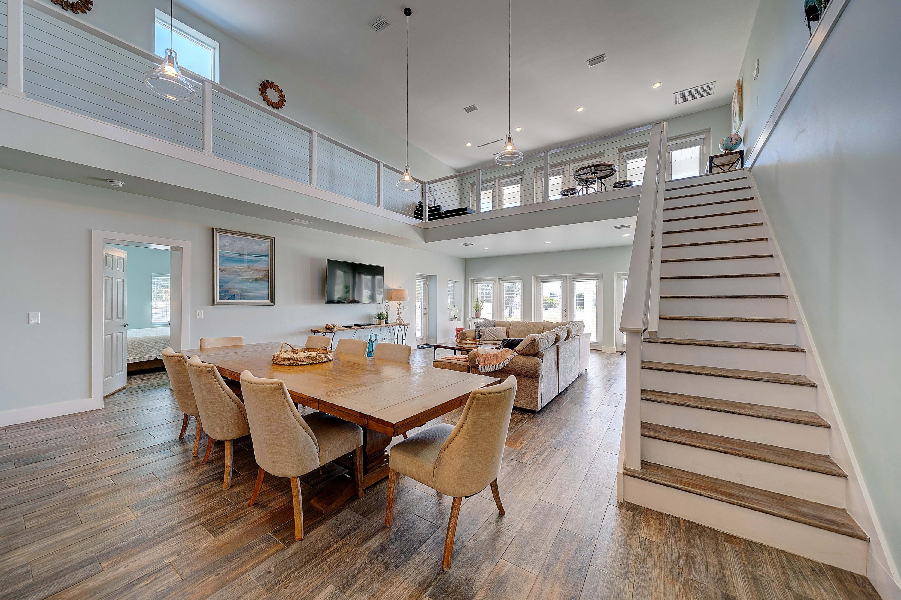 SANTA MONICA BEACH - Residential