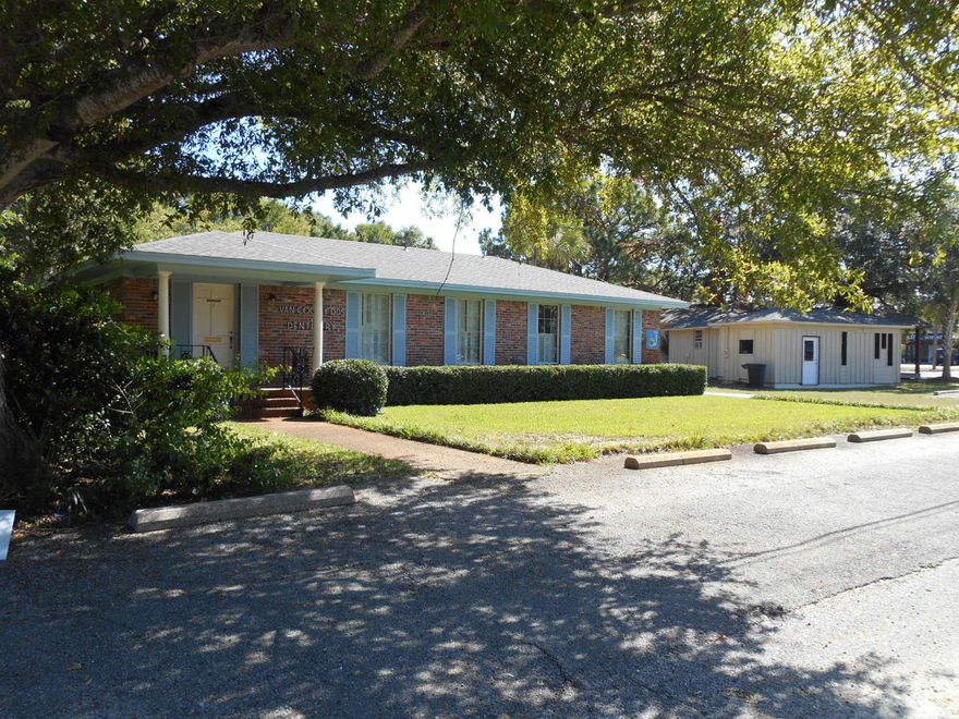 Centrally located in Fort Walton Beach. This is the perfect office space with 5 separate office with sinks, size ranging from 9x10, to 10x10. Lab/kitchen space with water, 3 storage areas, Reception area, Lobby/entry, one bathroom has shower, additional kitchen area has water and refrigerator, file room, additional large office 11x18. This building is Perfect for doctor's office, or any type of office that needs multi office.There are multiple points of entry besides the reception area. Separate yard building building. Parking in front and back for easy access. Two 3 ton AC/heat pump systems. New vinyl windows March 2013.New roof 2009. 2014 Taxes $1807.00 Buyer to verify any/all information important to them.