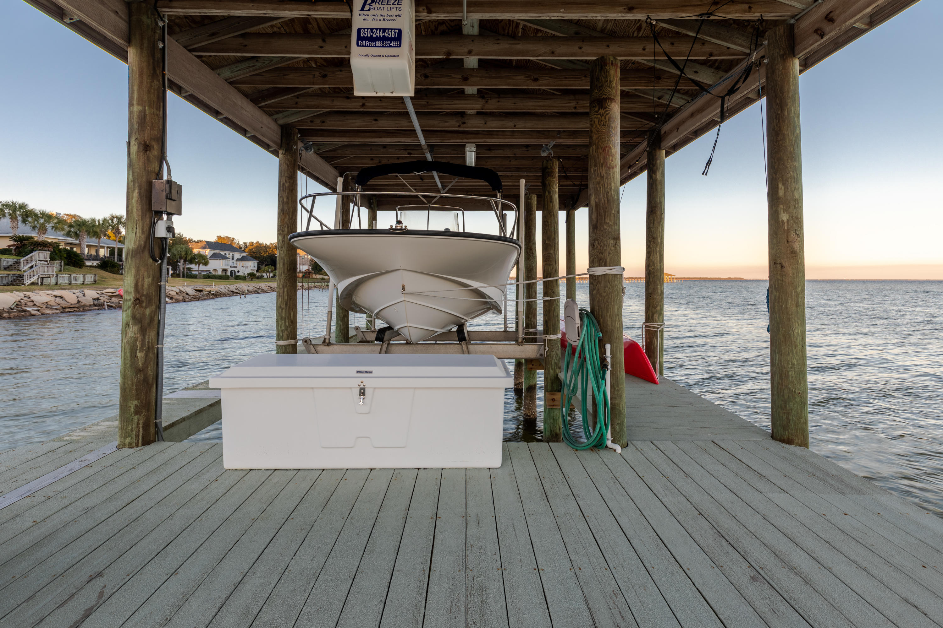 SHALIMAR POINTE S/D - Residential