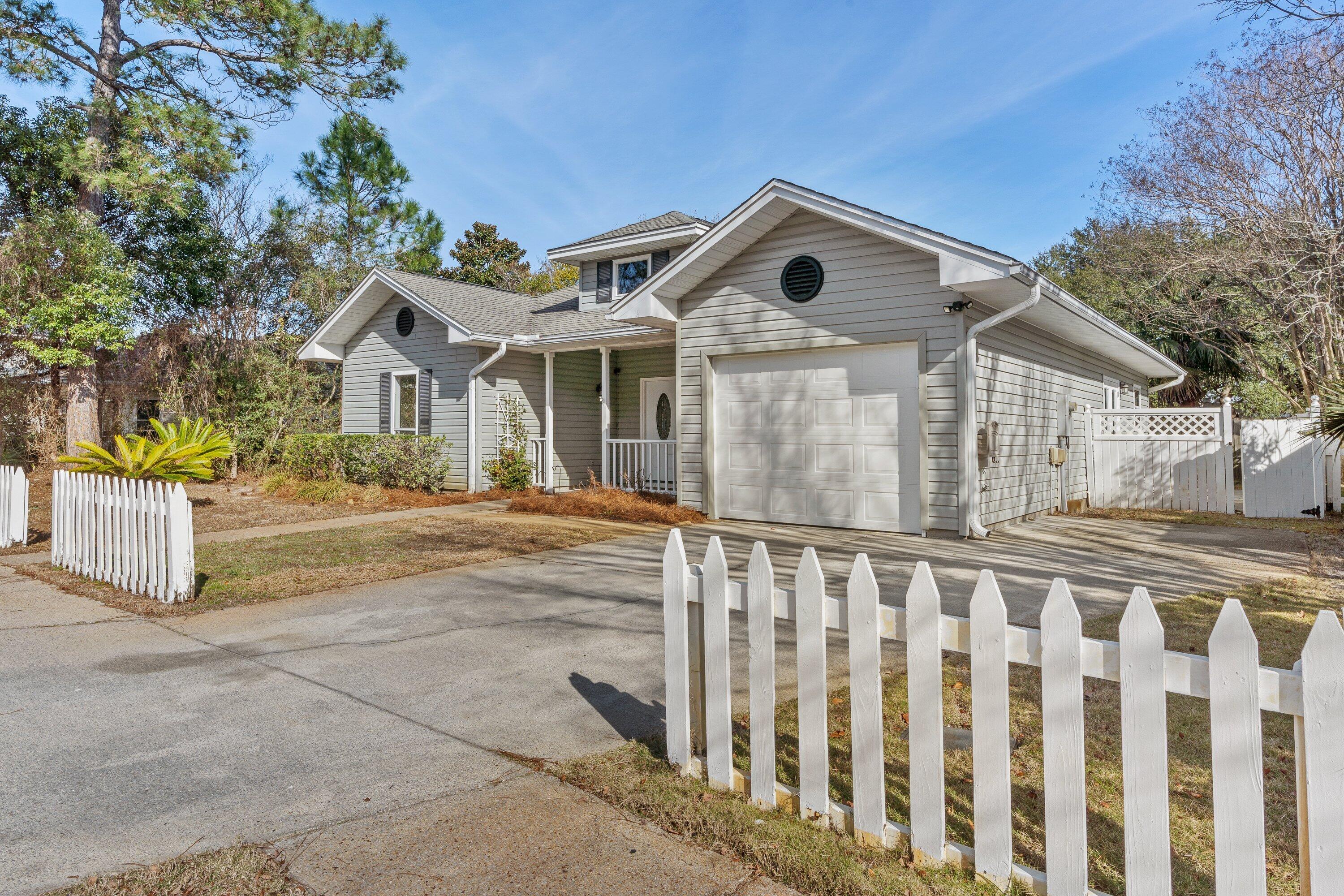 COLONY PARK - Residential