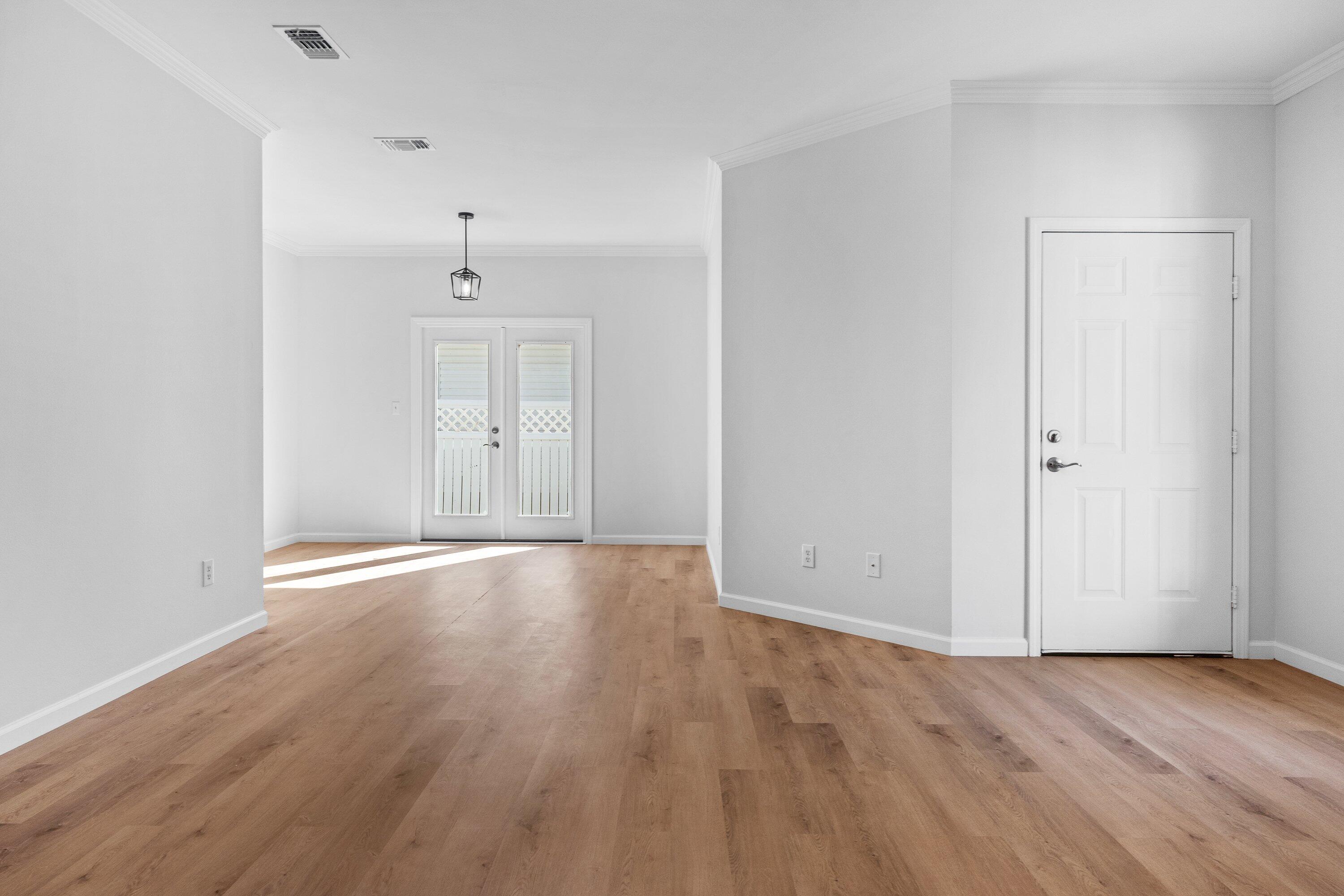 COLONY PARK - Residential