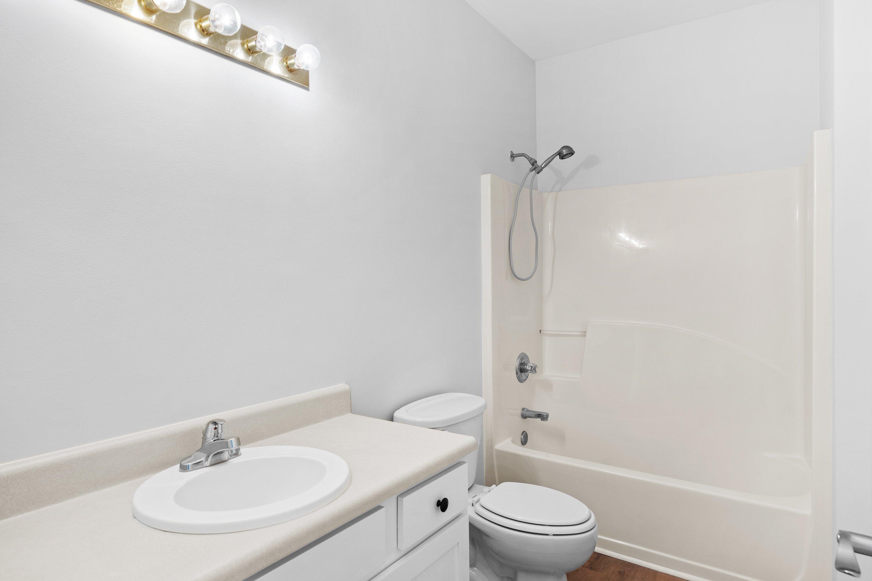 COLONY PARK - Residential