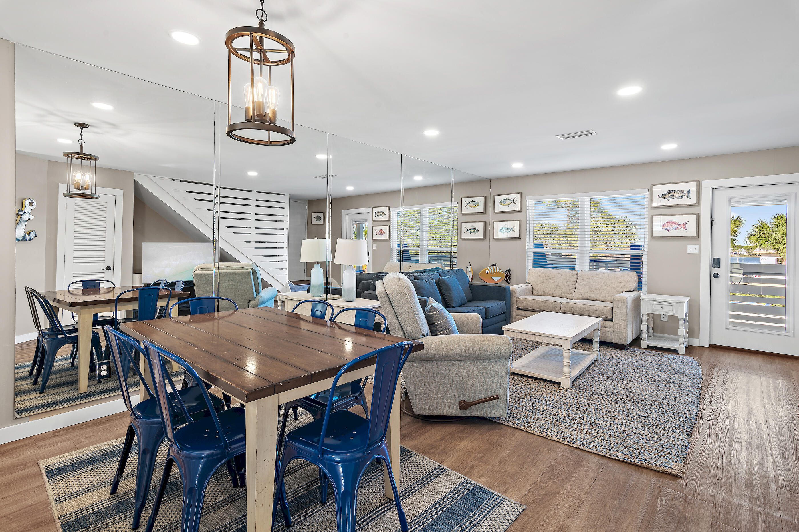 PIRATES COVE - Residential