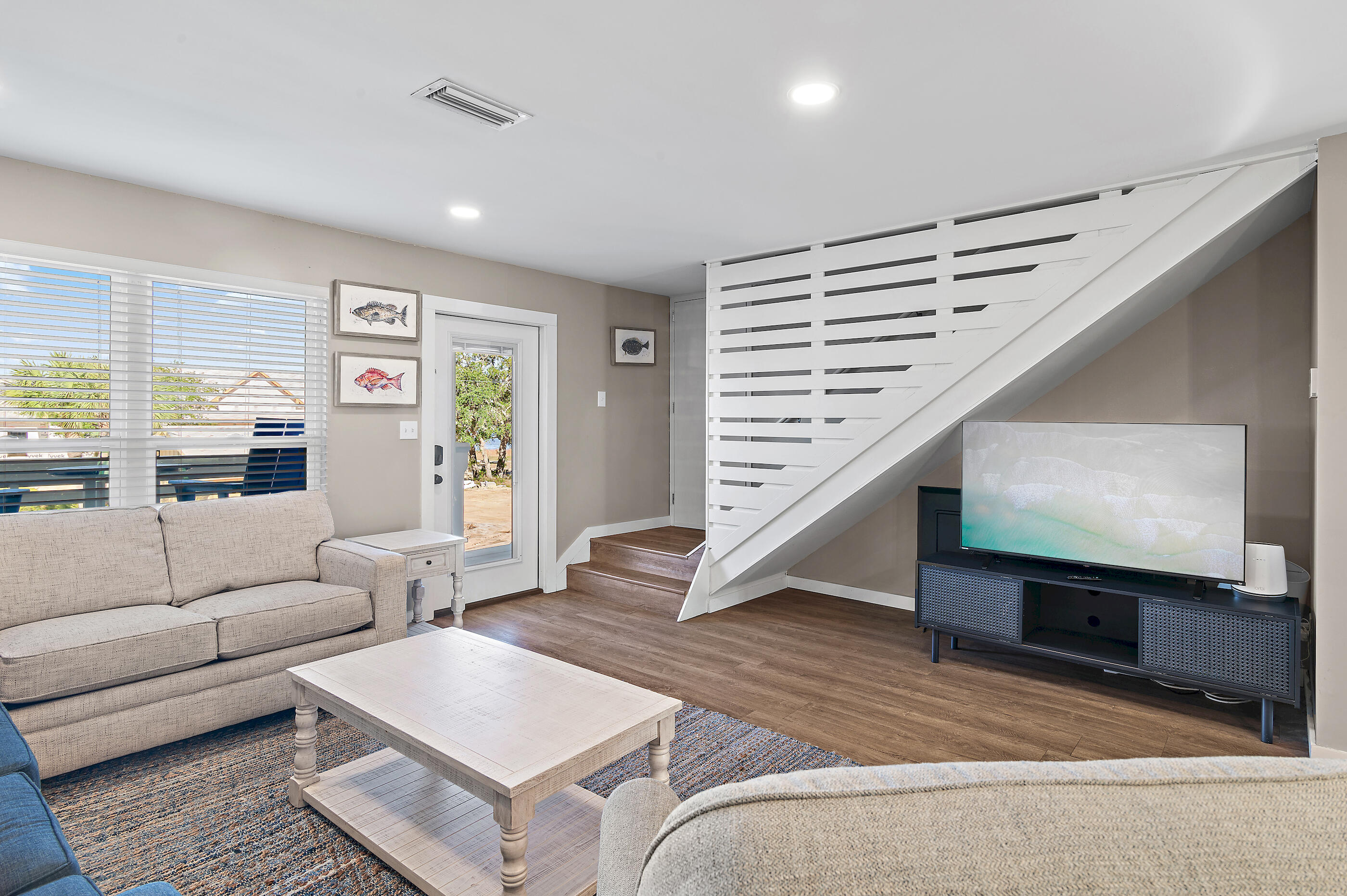 PIRATES COVE - Residential