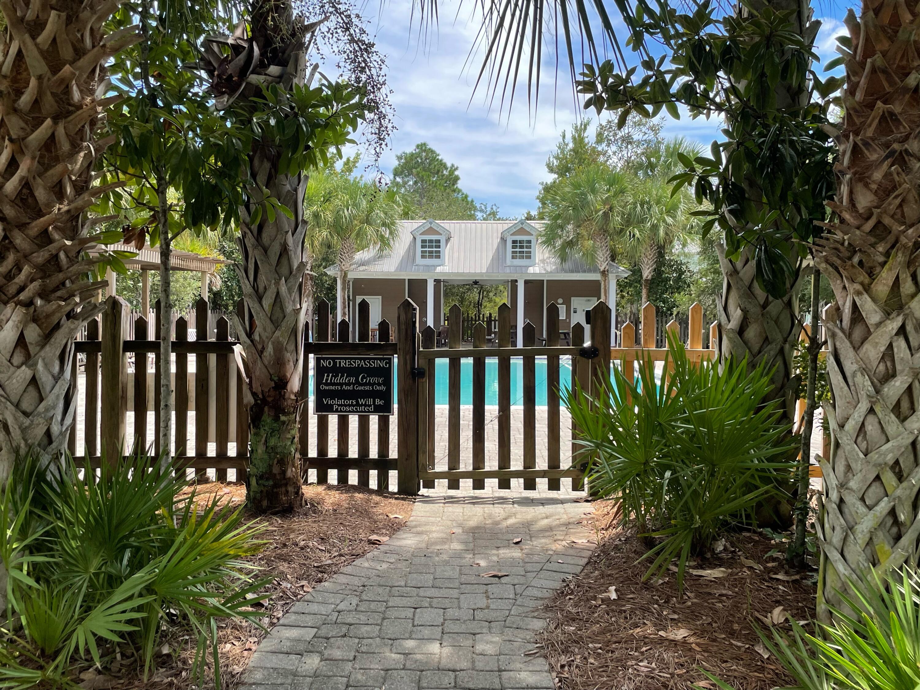 HIDDEN GROVE - Residential