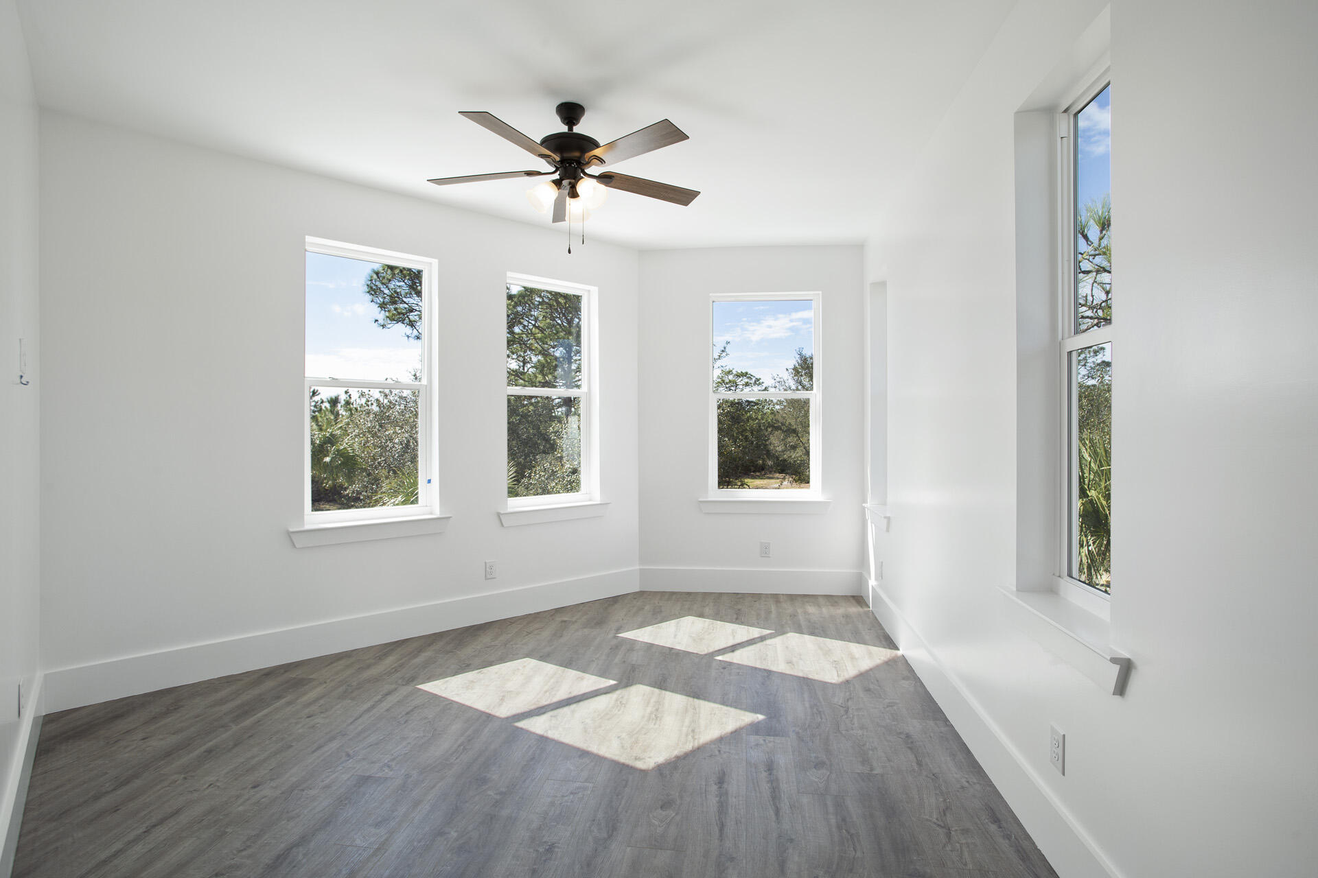 HIDDEN GROVE - Residential