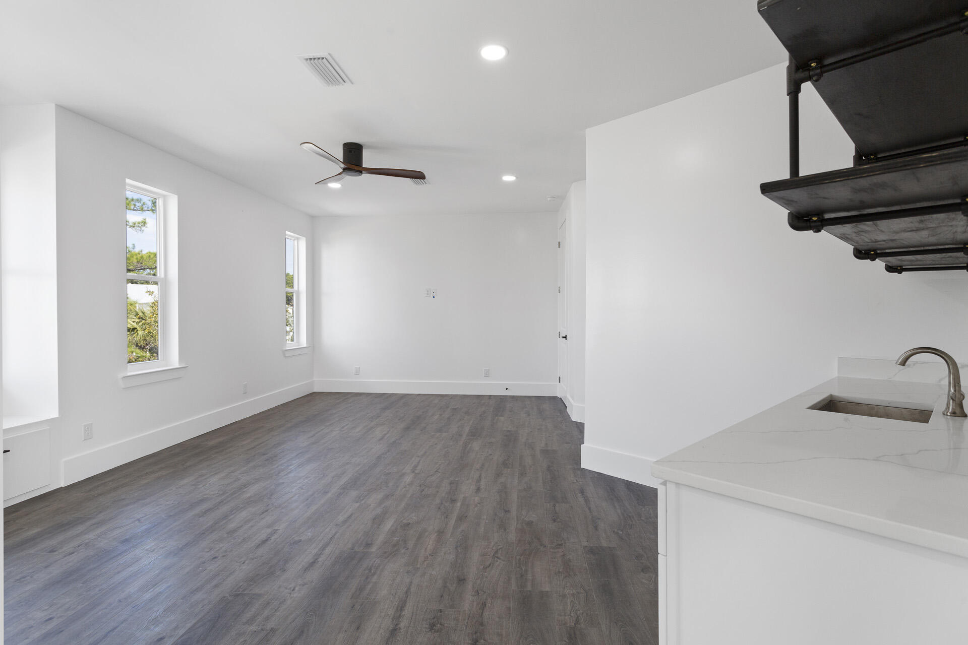 HIDDEN GROVE - Residential