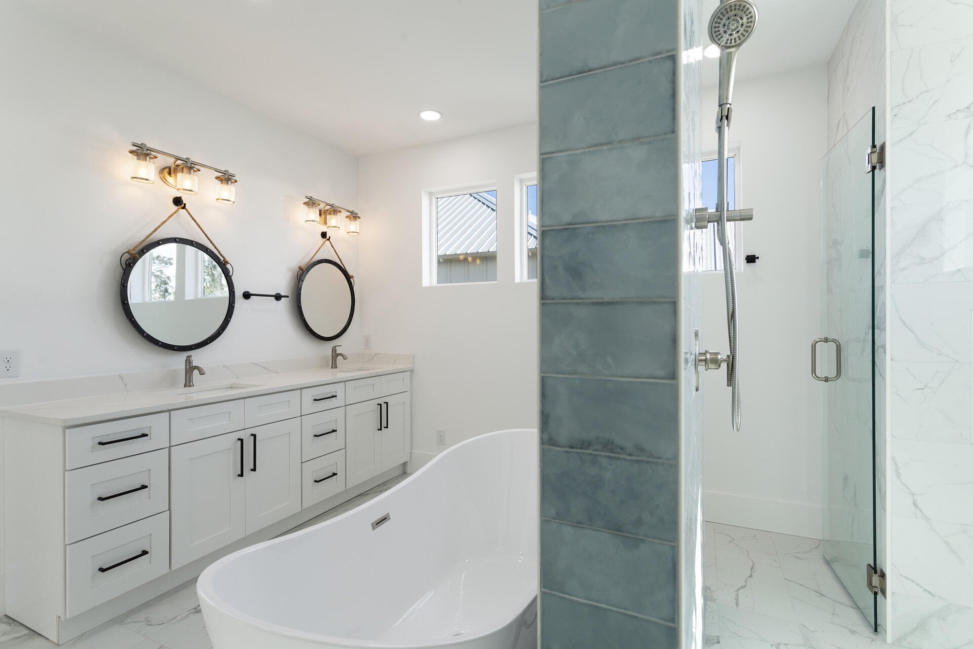 HIDDEN GROVE - Residential