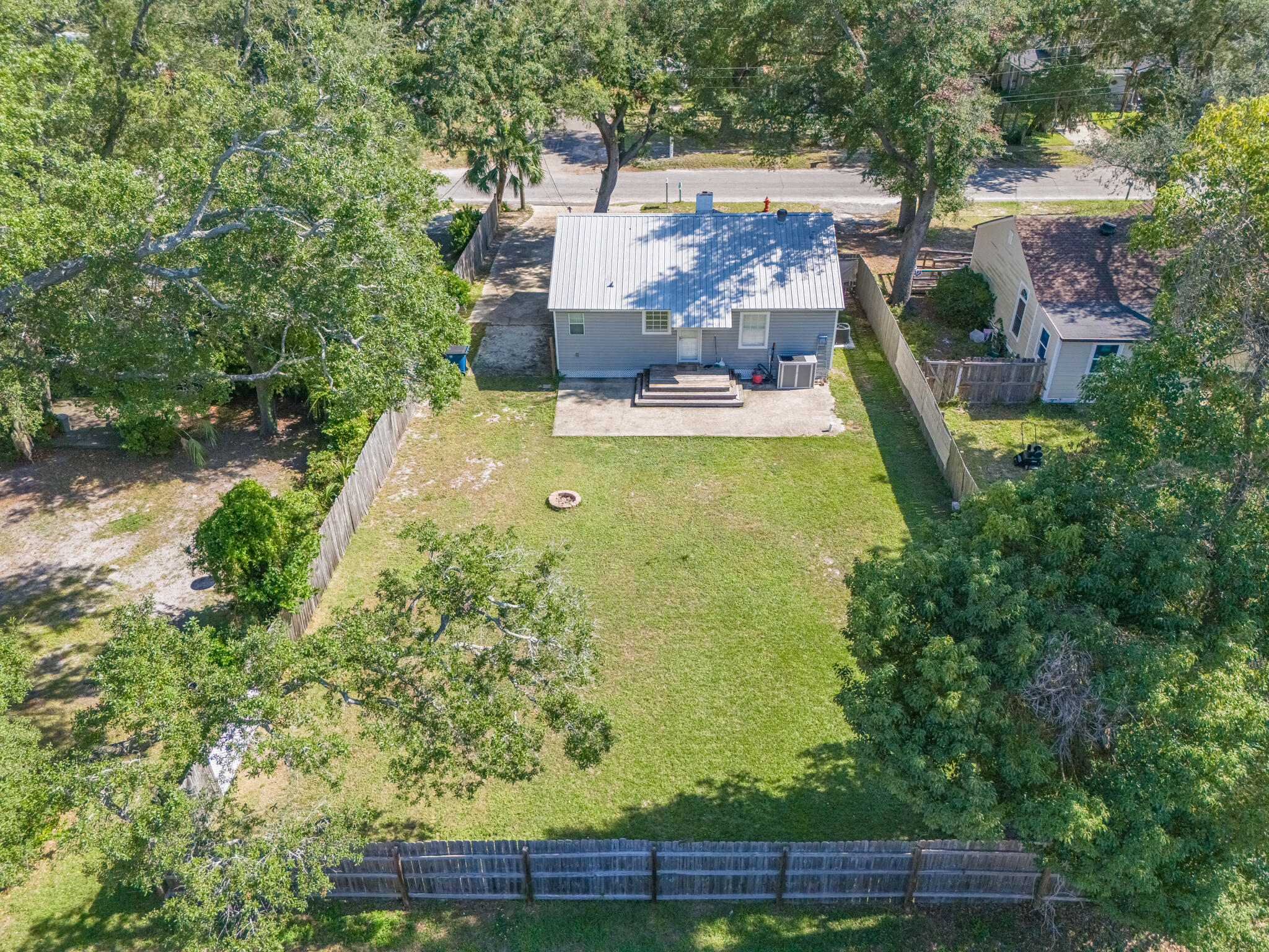 NO RECORDED SUBDIVISION - Residential