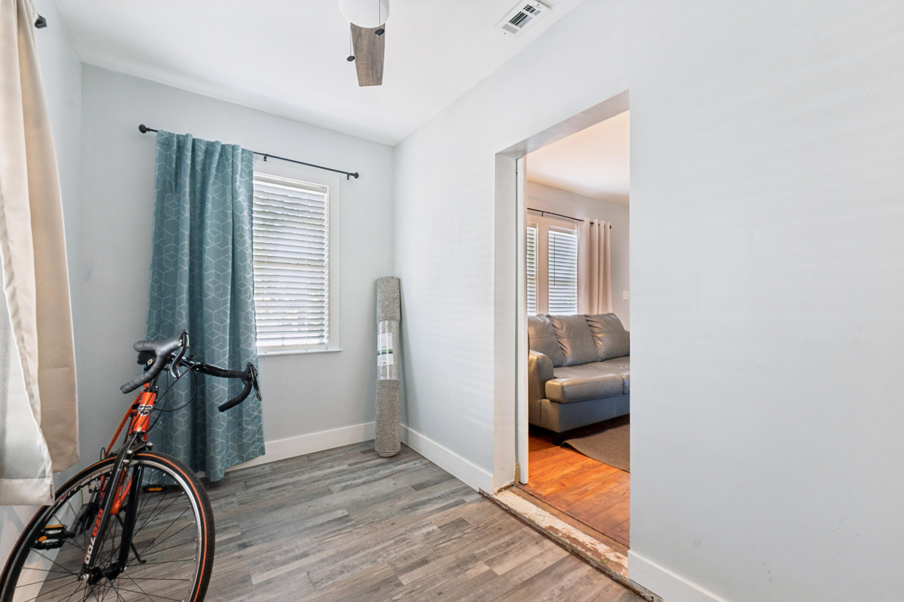 NO RECORDED SUBDIVISION - Residential