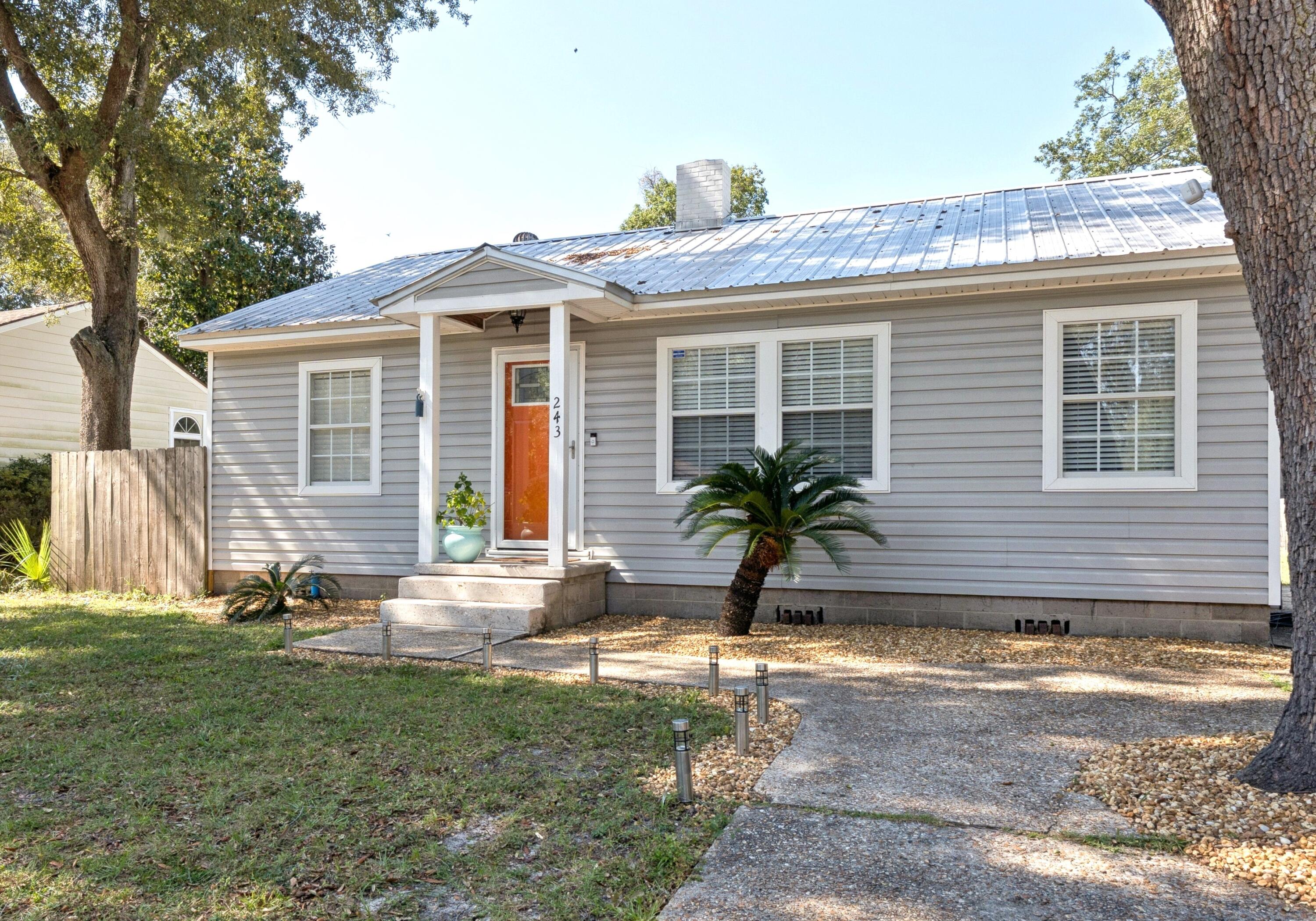 NO RECORDED SUBDIVISION - Residential