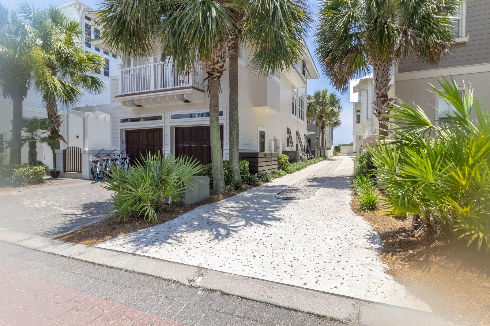 WATER'S EDGE - Residential