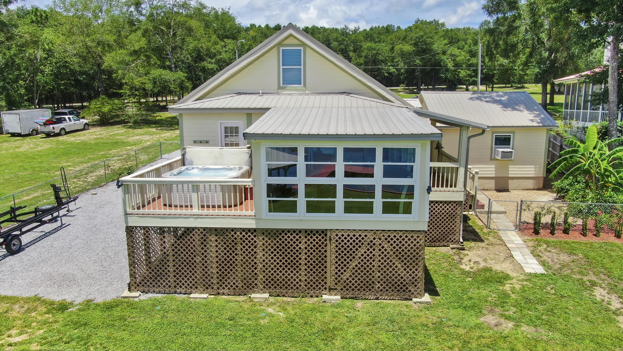 JUNIPER LAKE ESTATES - Residential