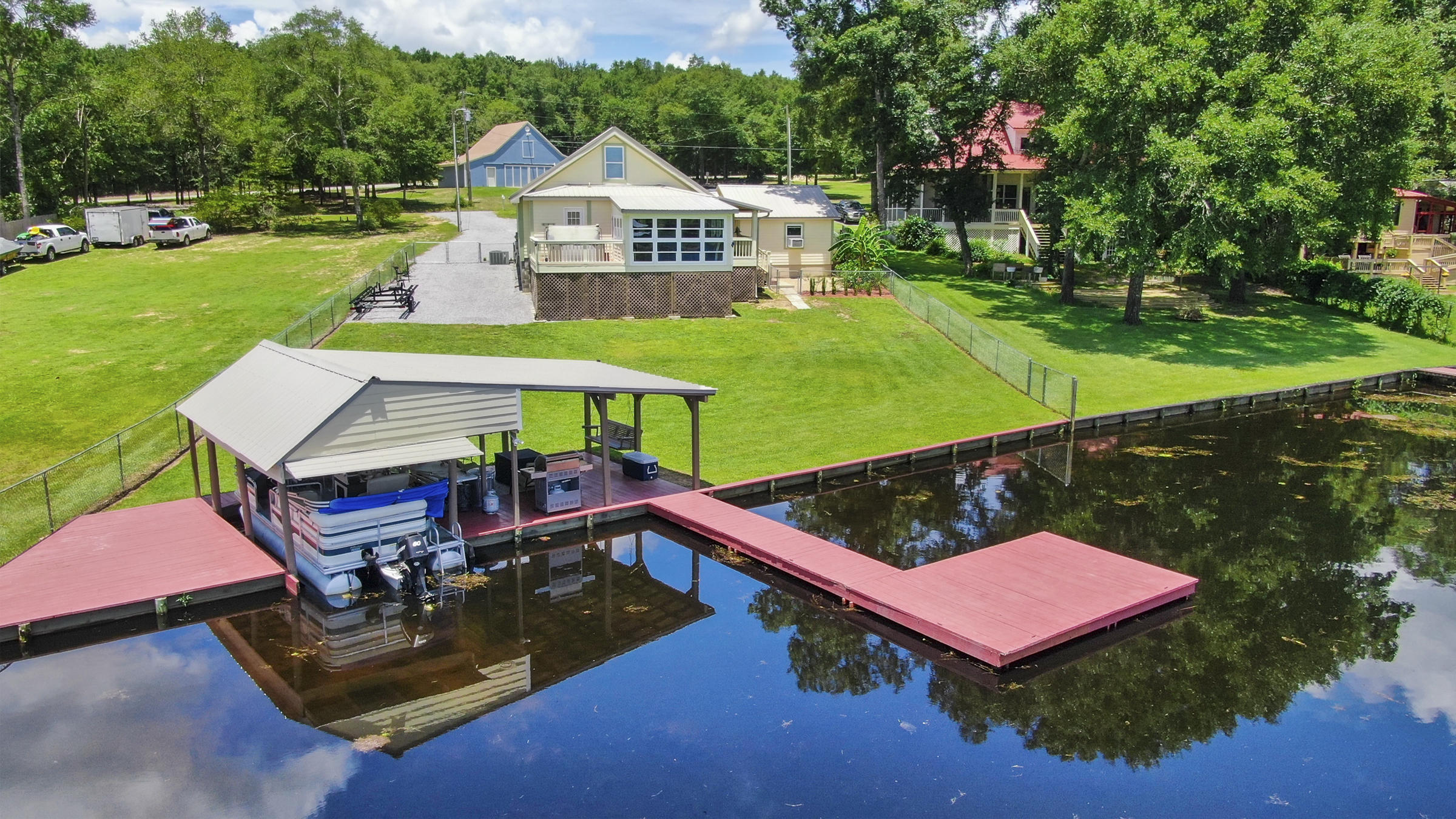 JUNIPER LAKE ESTATES - Residential