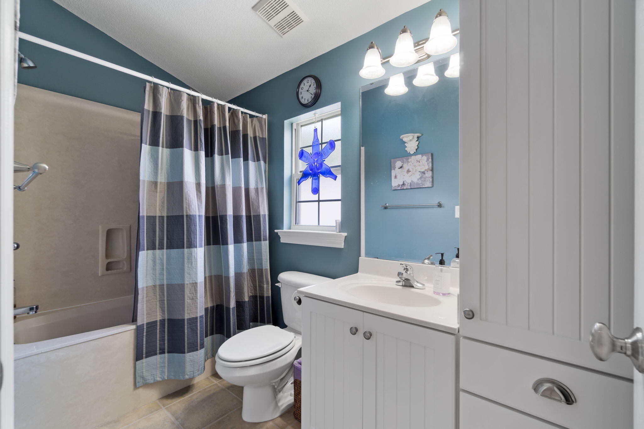 BOLTON'S LANDING - Residential