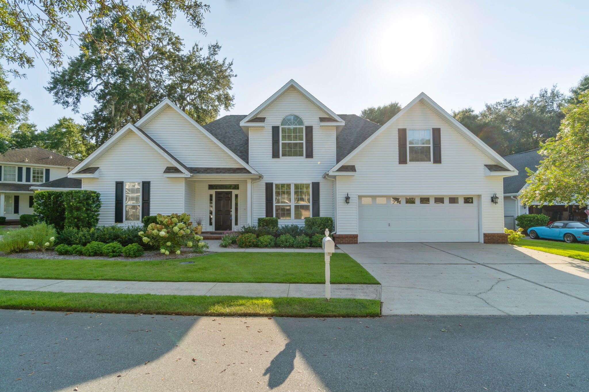 BOLTON'S LANDING - Residential