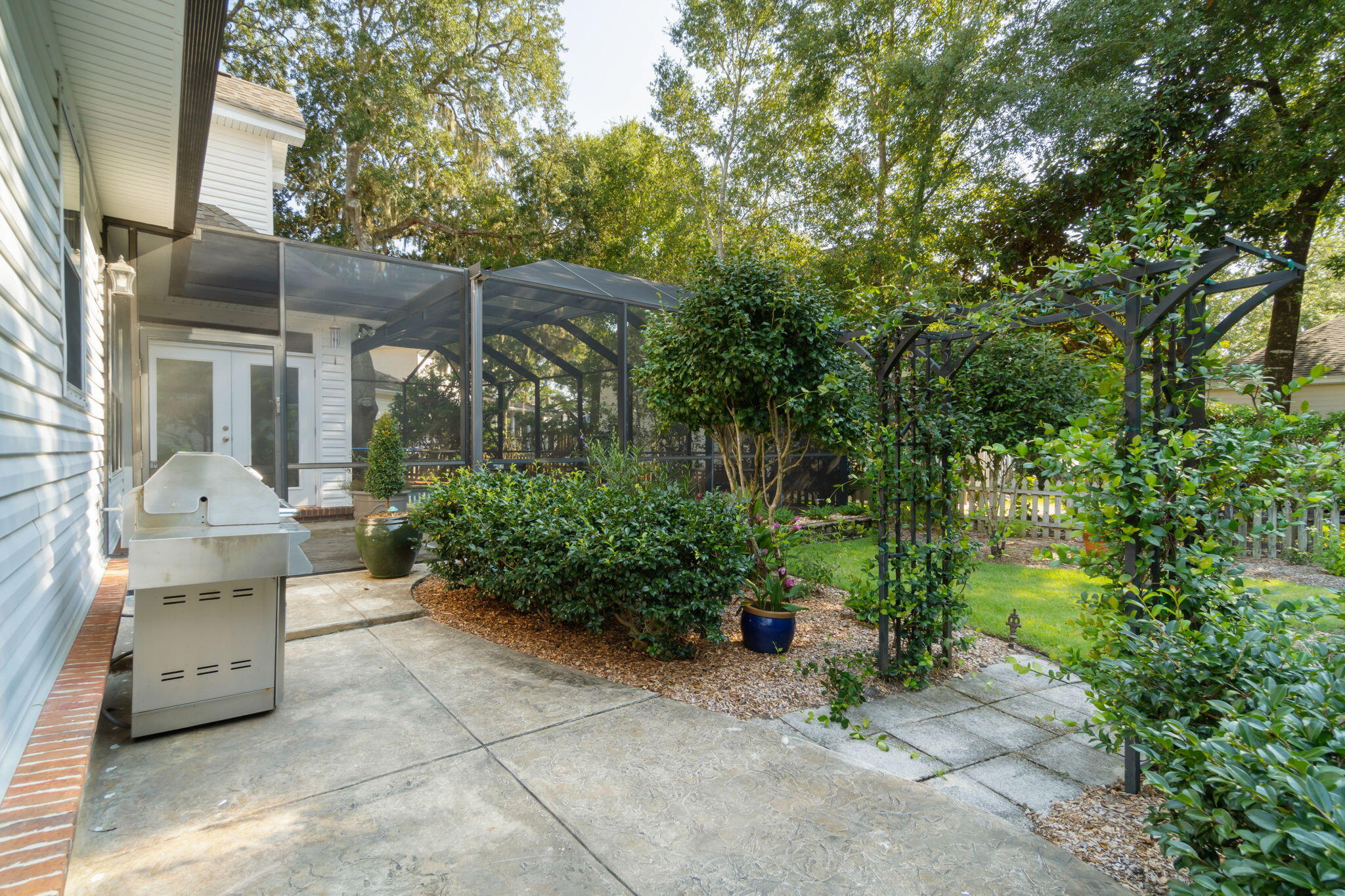 BOLTON'S LANDING - Residential