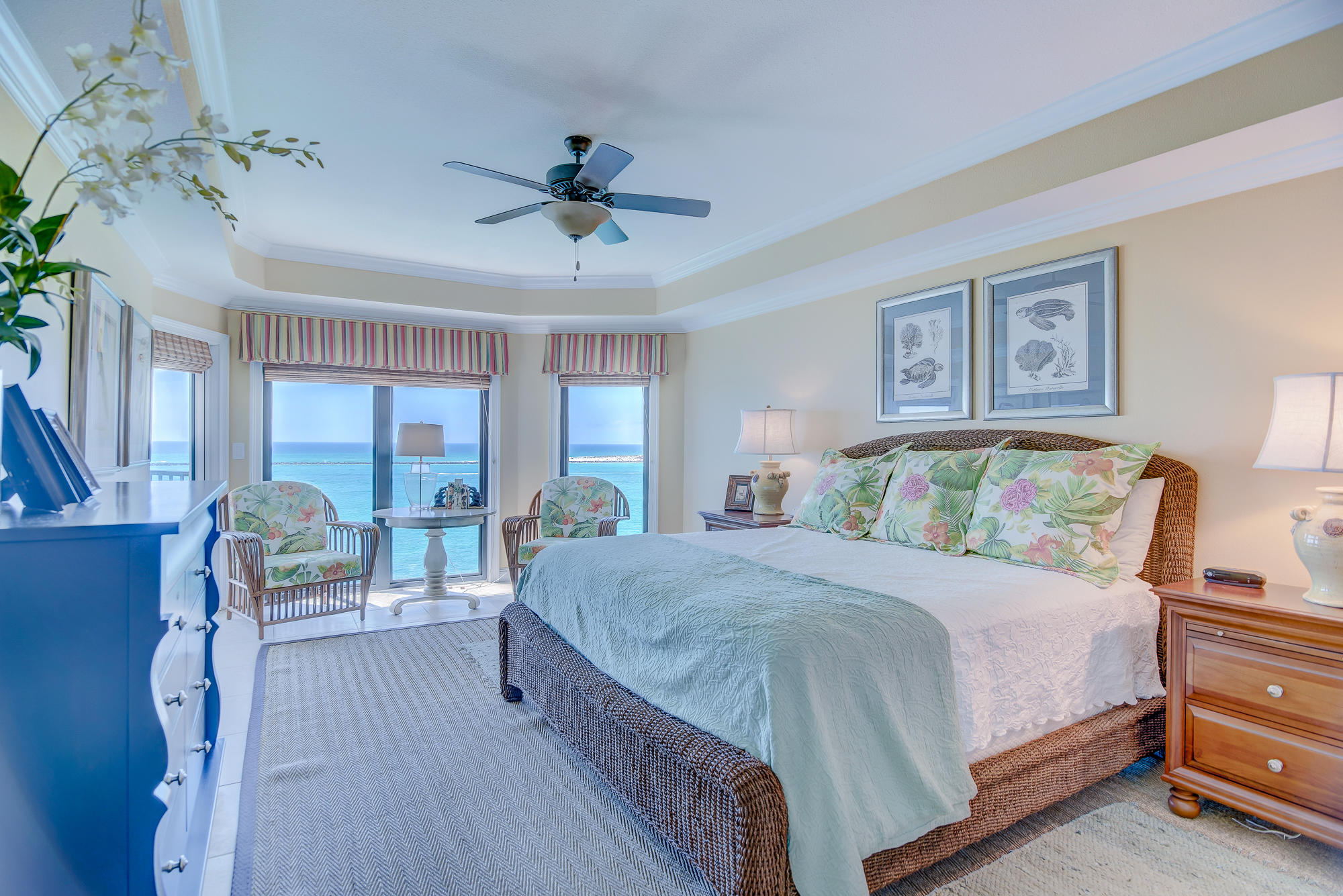 WATERVIEW TOWERS YACHT CLUB - Residential