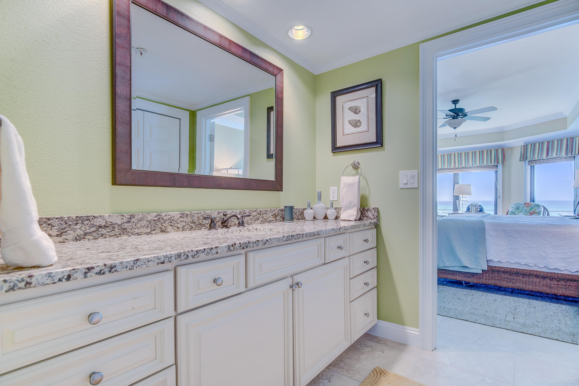 WATERVIEW TOWERS YACHT CLUB - Residential