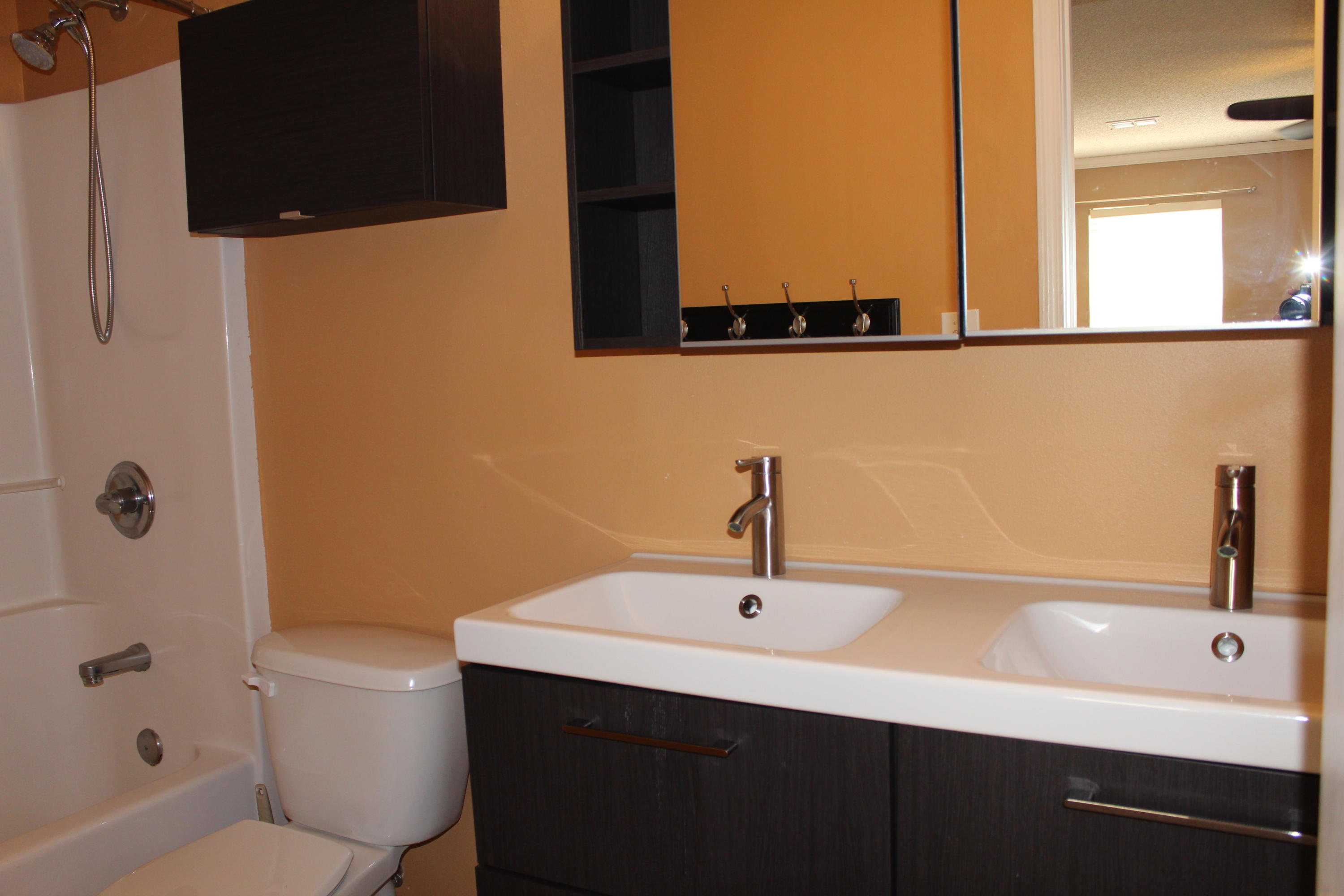 Houston Manor - Residential