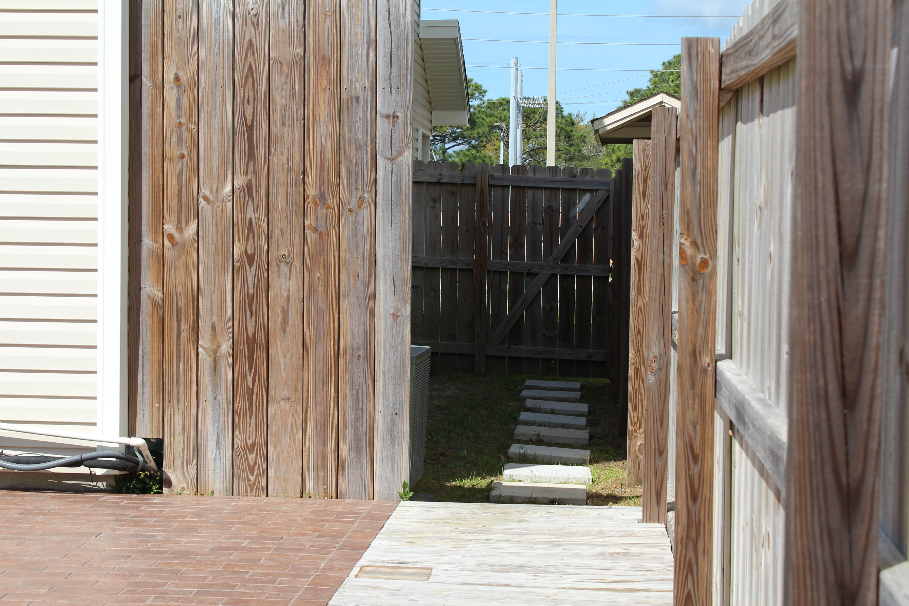 Houston Manor - Residential