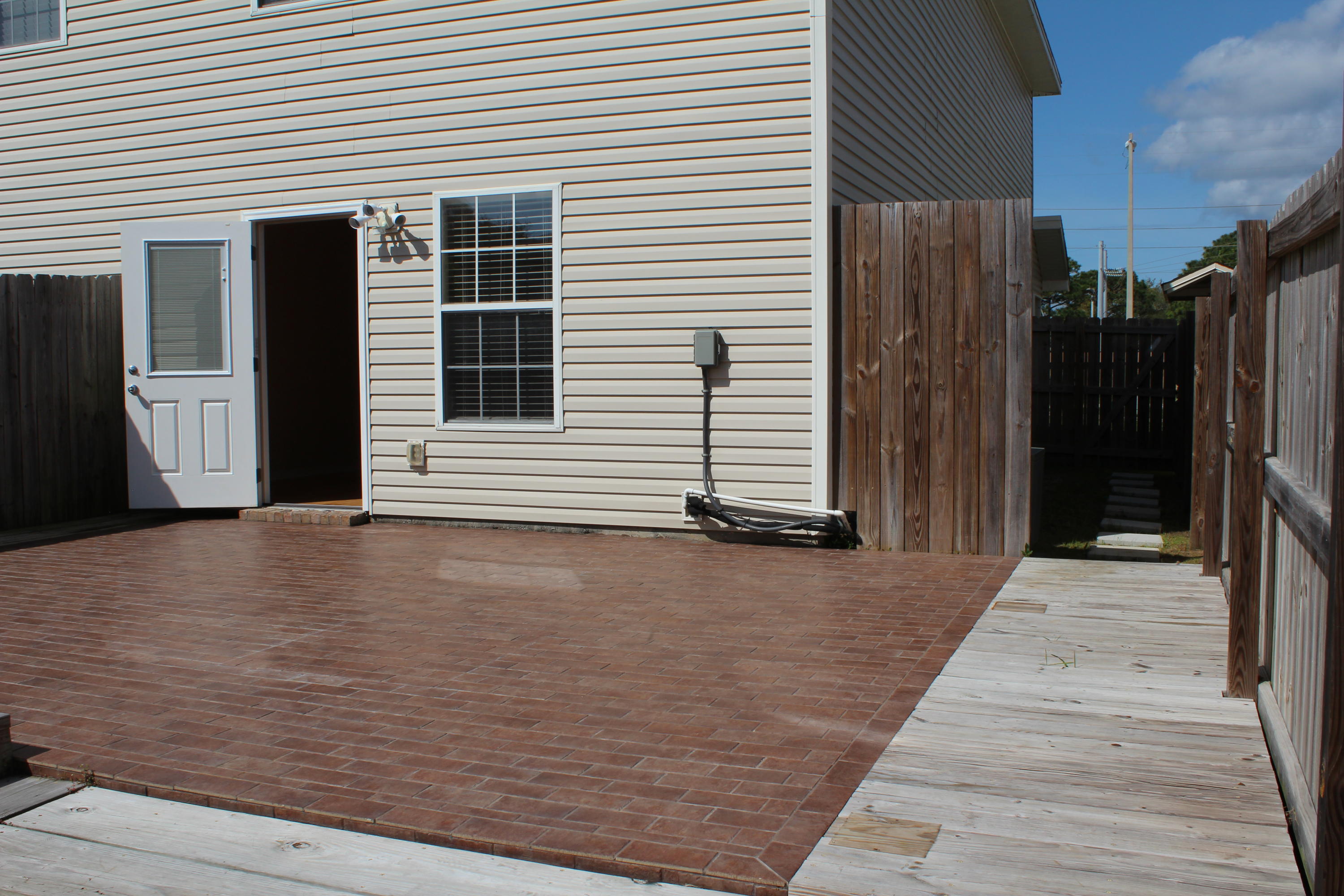 Houston Manor - Residential