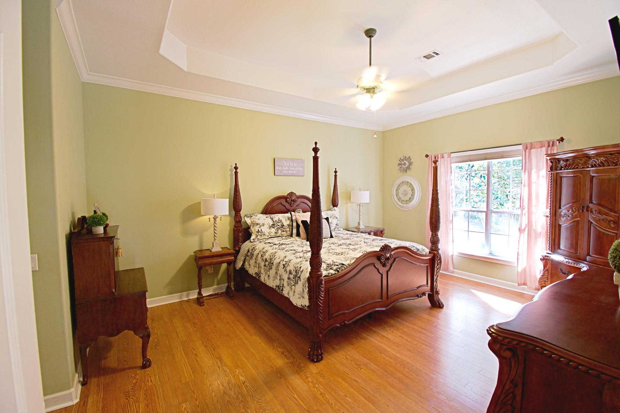 CASTELAR - Residential