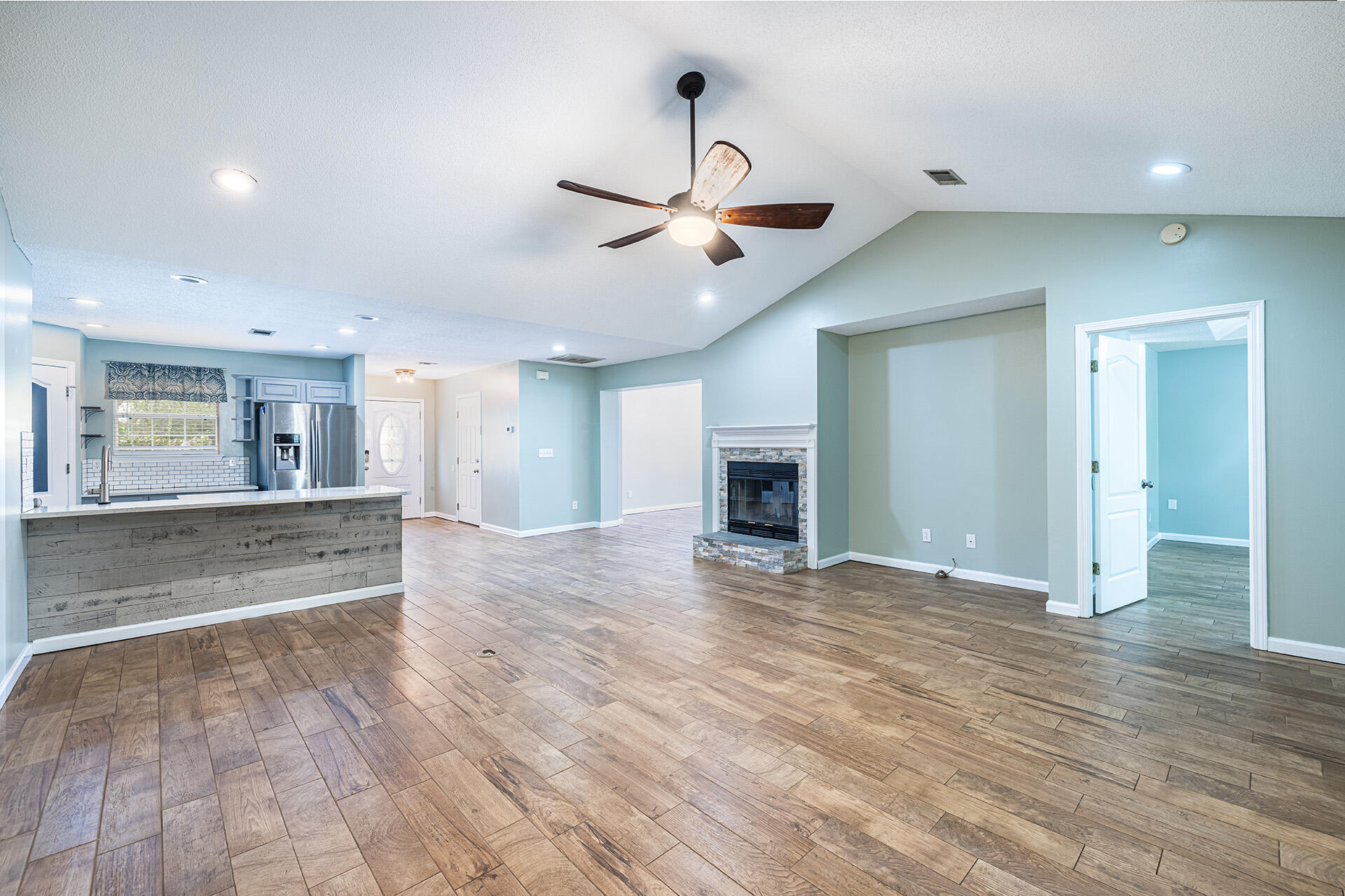 INDIAN TRAIL ESTATES - Residential