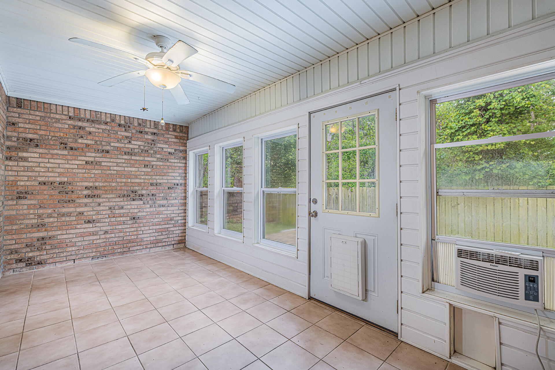 INDIAN TRAIL ESTATES - Residential