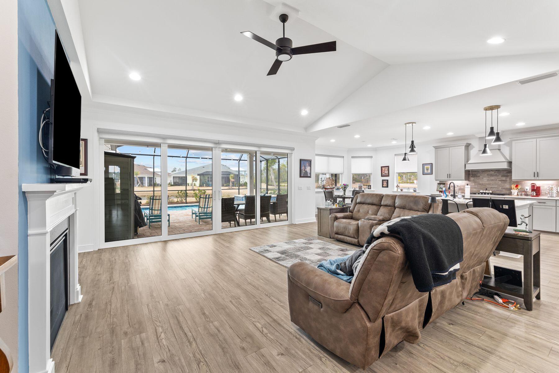 Latitude Margaritaville Watersound - Residential
