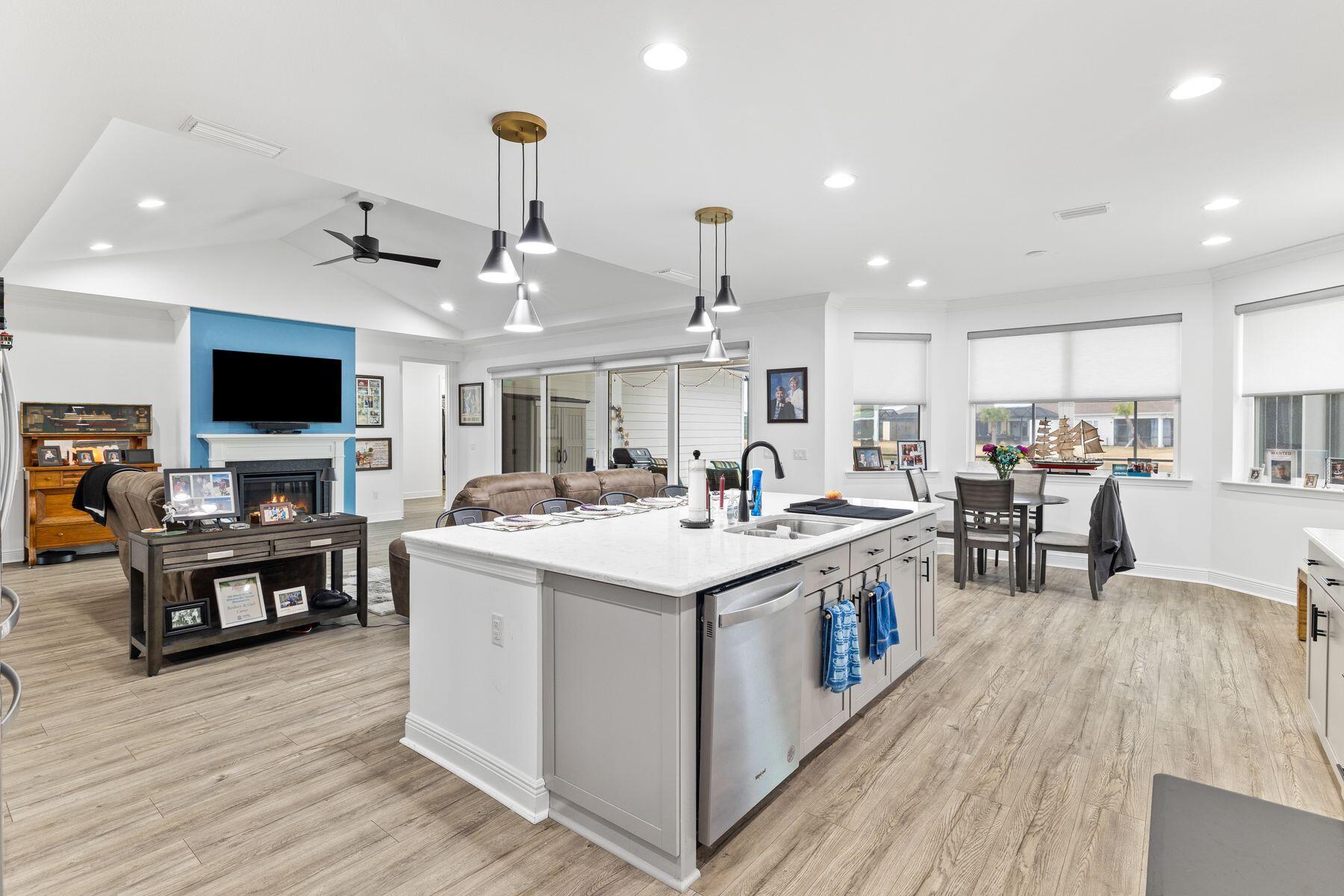 Latitude Margaritaville Watersound - Residential