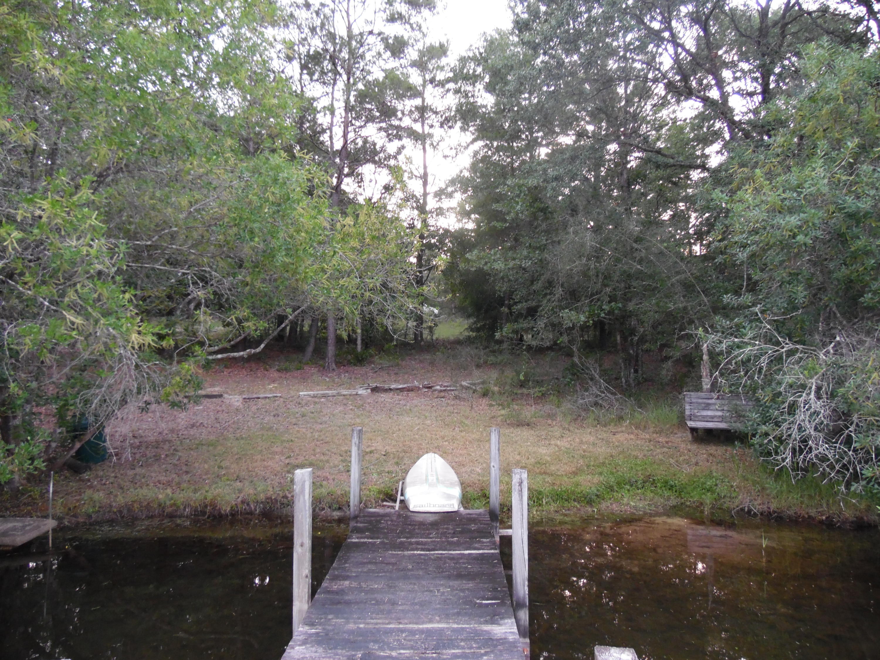 METES & BOUNDS - Land