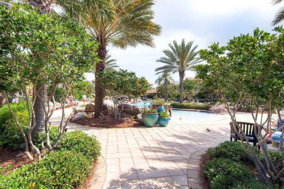 VILLAGES OF CRYSTAL BEACH - Residential