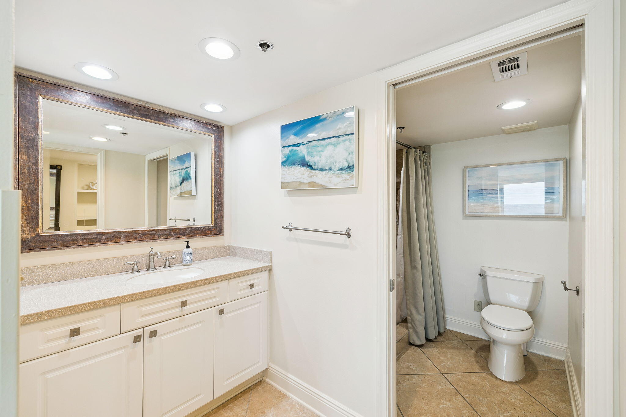 BEACHSIDE 2 CONDO - Residential