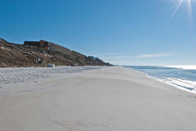 MISTRAL CONDO - Residential