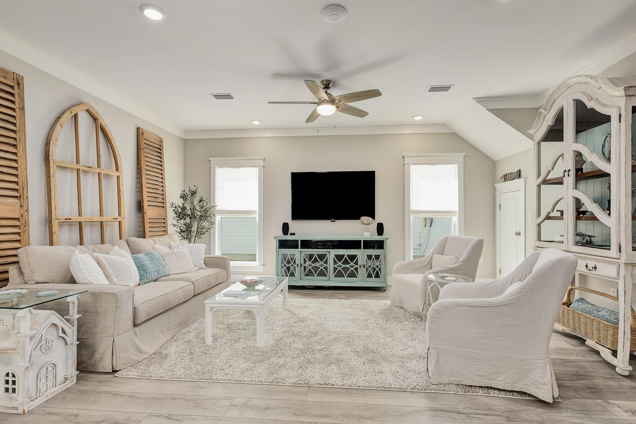 Daxton on the Bay - Residential