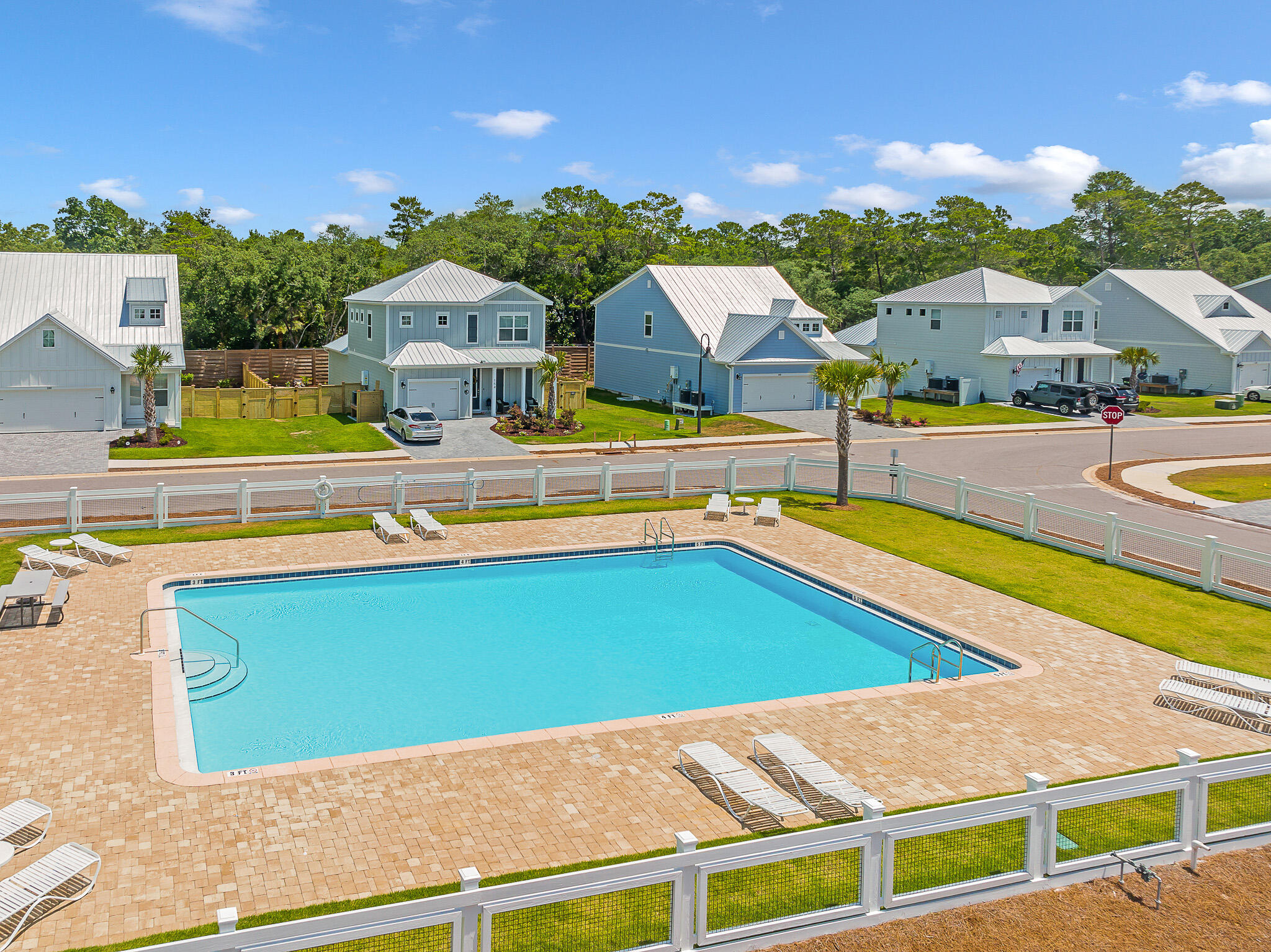 Daxton on the Bay - Residential