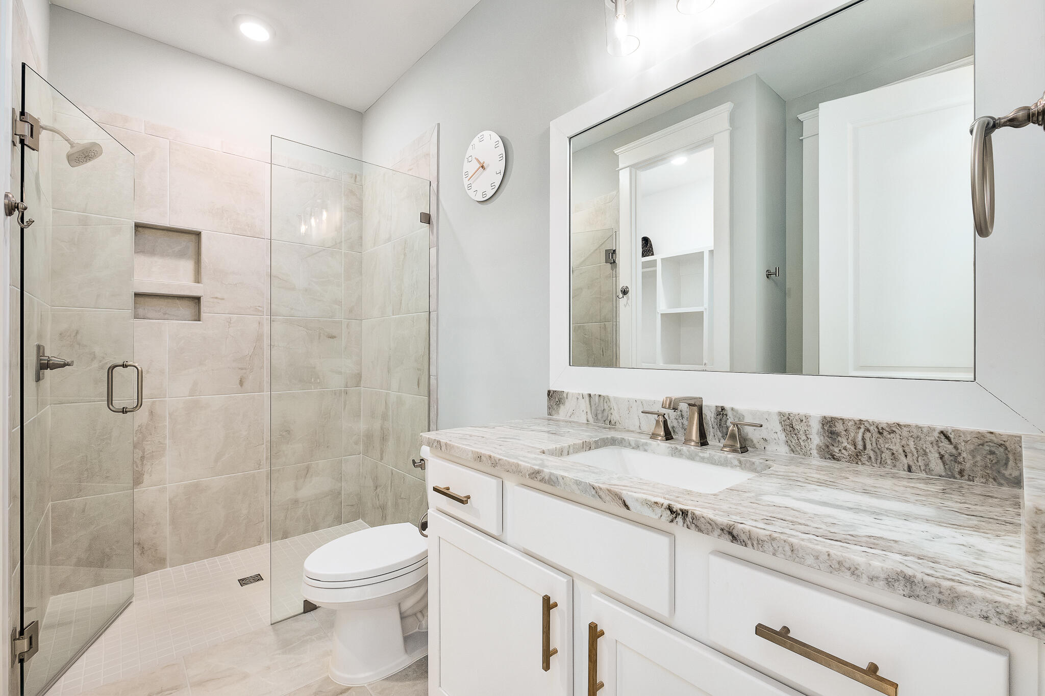 Daxton on the Bay - Residential